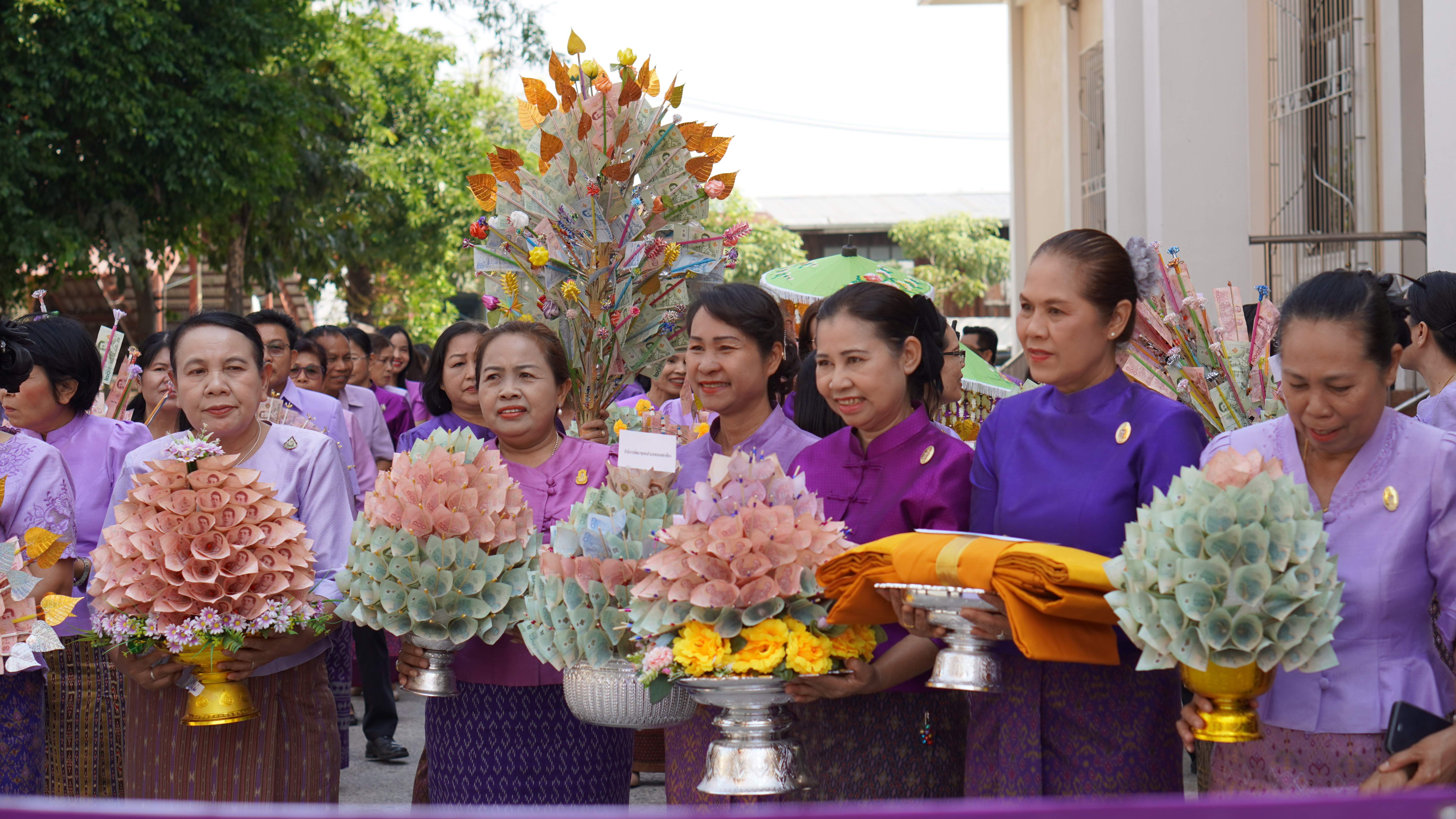 จังหวัดขอนแก่น : จัดพิธีทอดผ้าป่าสมทบกองทุนพัฒนาเด็กชนบท ในพระราชูปถัมภ์ สมเด็จพระเทพรัตนราชสุดาฯ สยามบรมราชกุมารี ประจำปี 2567