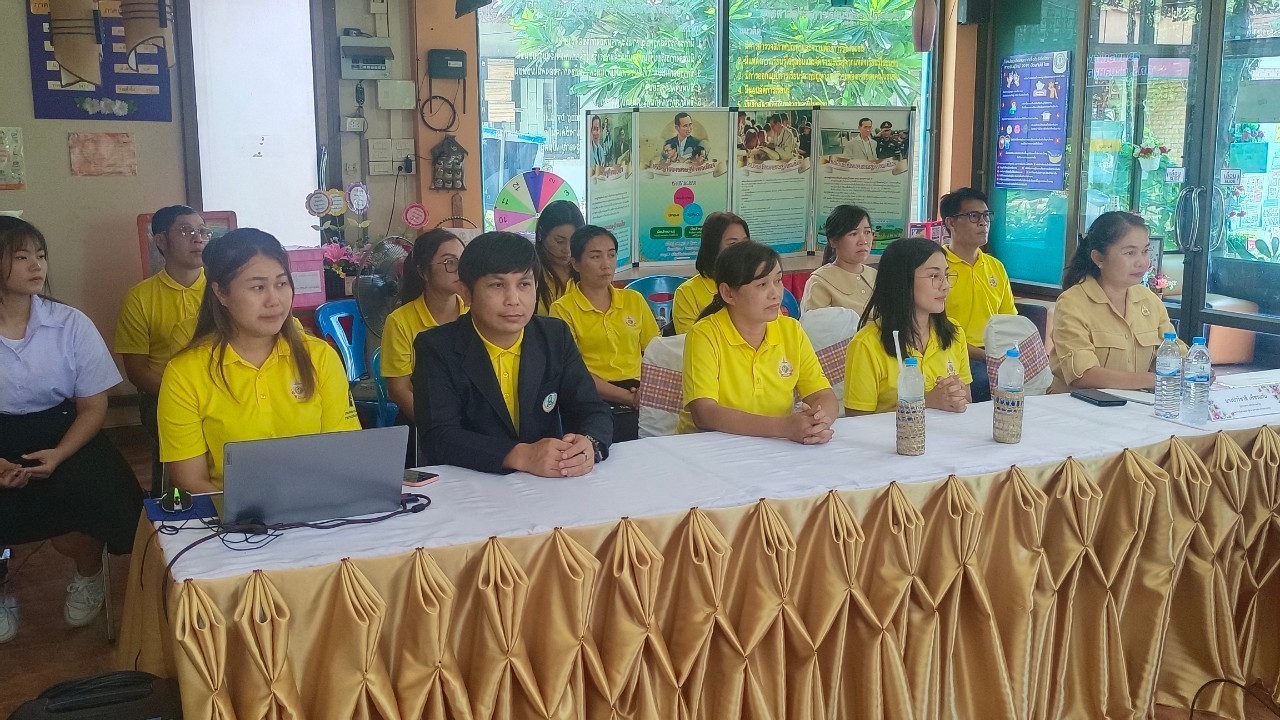 พช.ขอนแก่น : ร่วมกับศูนย์การเรียนรู้จังหวัดขอนแก่น ออกประเมินโครงการหน้าบ้านสวย หลังบ้านสวน ประจำประปีงบประมาณ 2567