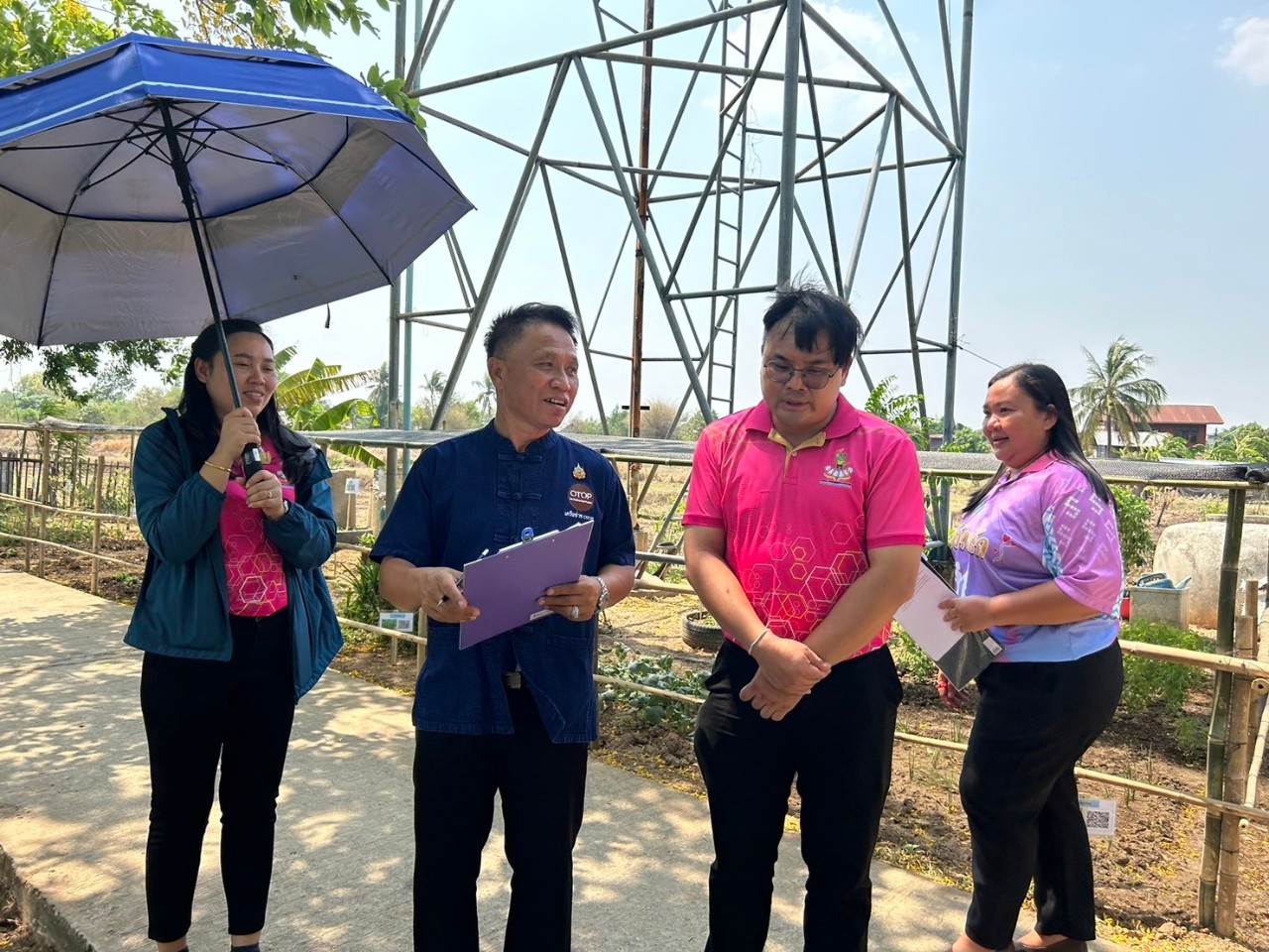 พช.ขอนแก่น : ร่วมประเมินโครงการหน้าบ้านสวย หลังบ้านสวน ประจำประปีงบประมาณ 2567