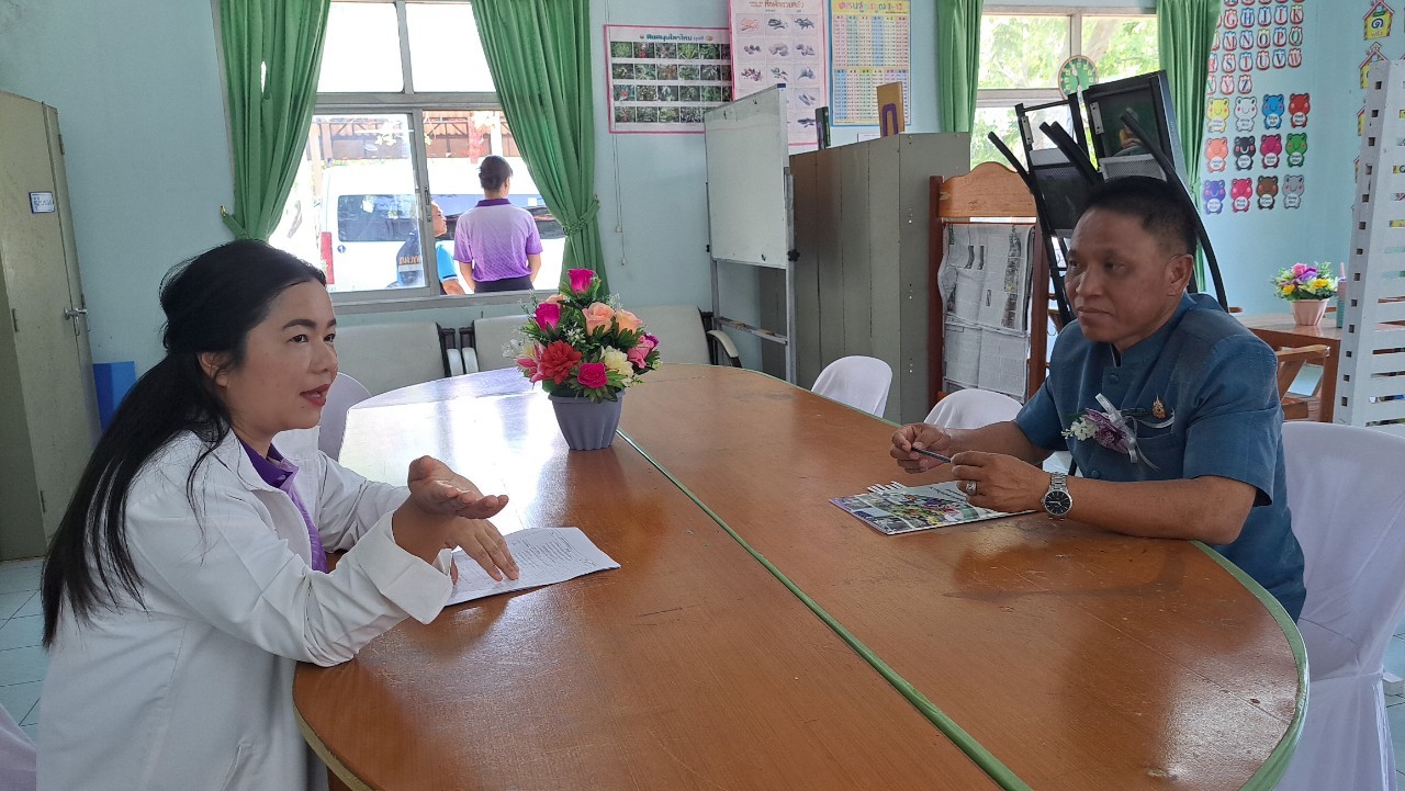 พช.ขอนแก่น : ร่วมกับศูนย์การเรียนรู้จังหวัดขอนแก่น ออกประเมินโครงการหน้าบ้านสวย หลังบ้านสวน ประจำประปีงบประมาณ 2567