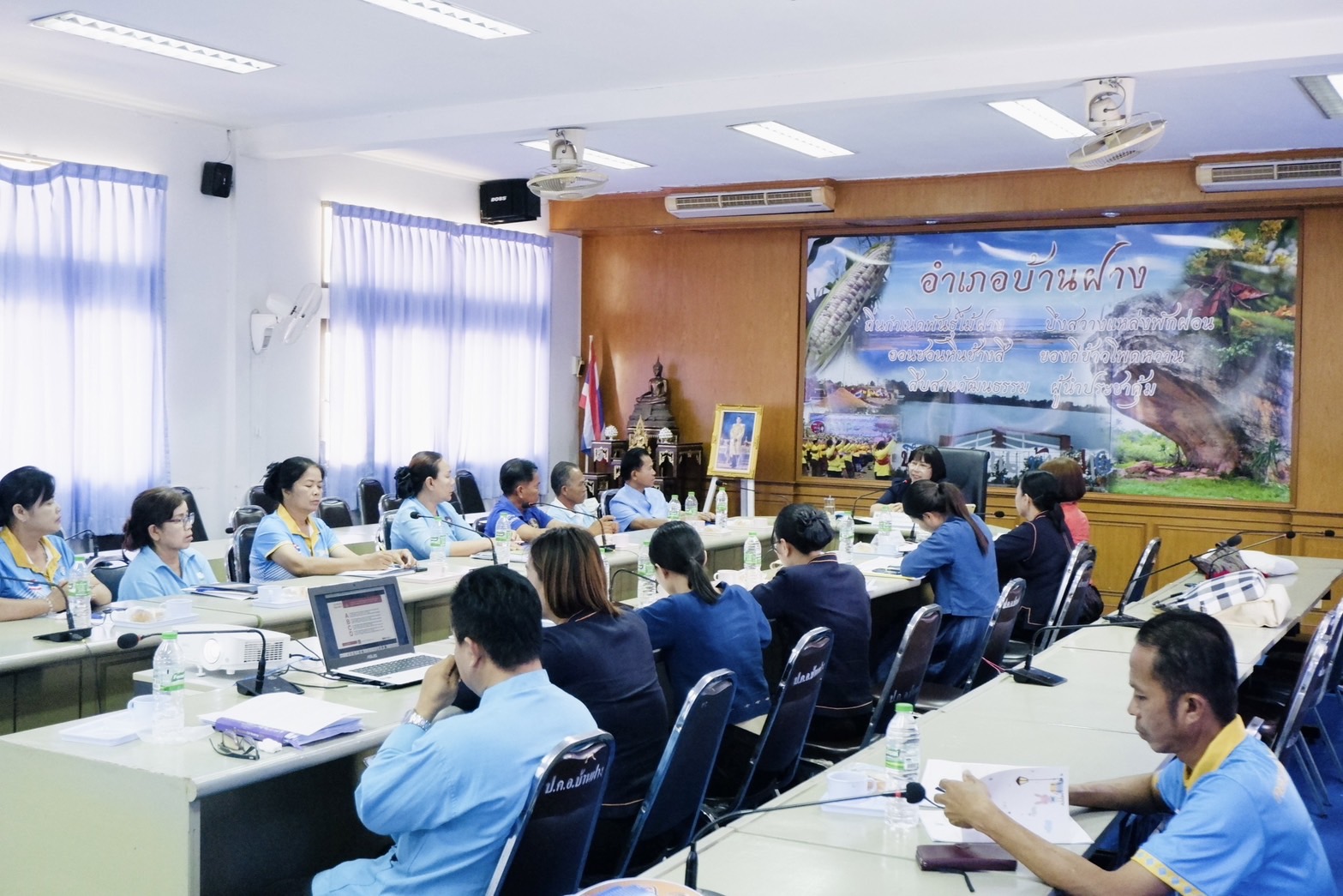 ผู้ตรวจราชการกรมการพัฒนาชุมชน เขตตรวจราชการที่ 12 (นางนวลจันทร์ ศรีมงคล) ลงพื้นที่ตรวจติดตามผลการดำเนินงานตามภารกิจสำคัญกรมการพัฒนาชุมชน จังหวัดขอนแก่น