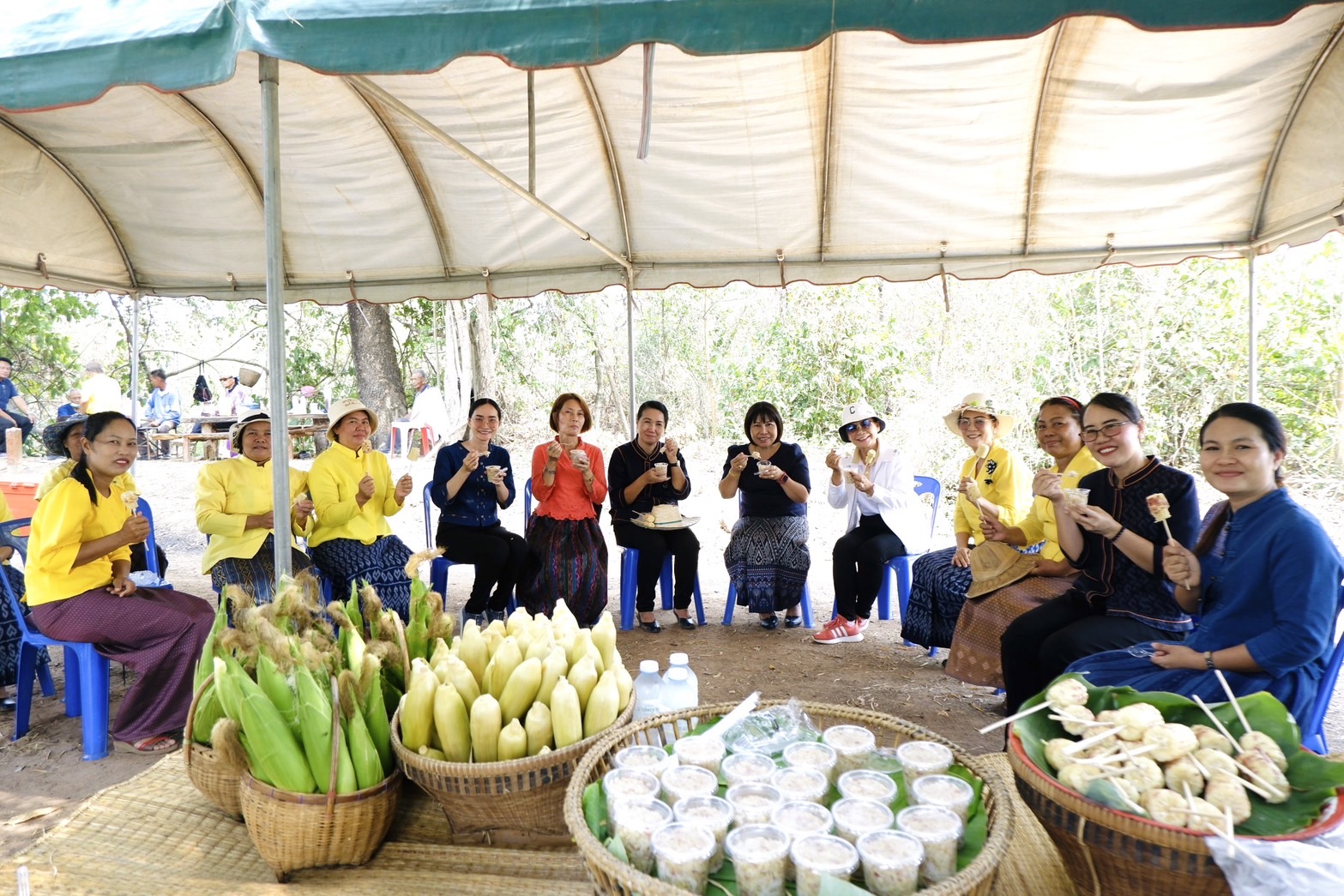 ผู้ตรวจราชการกรมการพัฒนาชุมชน เขตตรวจราชการที่ 12 (นางนวลจันทร์ ศรีมงคล) ลงพื้นที่ตรวจติดตามผลการดำเนินงานตามภารกิจสำคัญกรมการพัฒนาชุมชน จังหวัดขอนแก่น