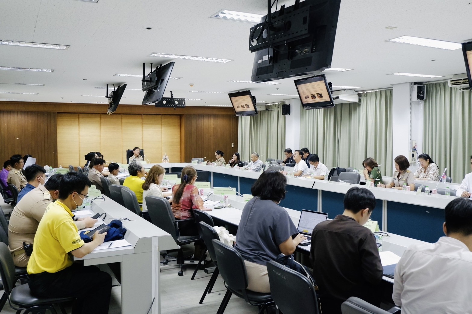พช.ขอนแก่น ร่วมประชุมคณะกรรมการร่วมภาครัฐและเอกชนเพื่อพัฒนาและแก้ไขปัญหาทางเศรษฐกิจจังหวัดขอนแก่น (กรอ.จังหวัดขอนแก่น) ครั้งที่ 4/2567