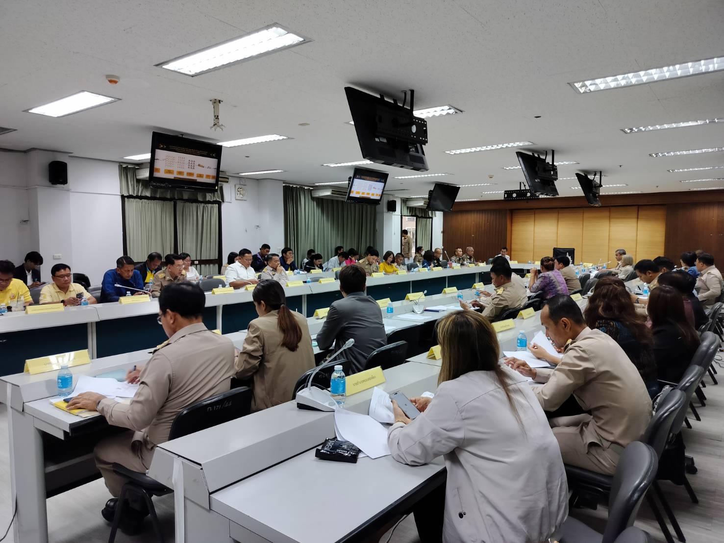 พช.ขอนแก่น : ร่วมประชุมเตรียมความพร้อมในการจัดกิจกรรมเดิน วิ่ง ปั่น ธงตราสัญลักษณ์งานเฉลิมพระเกียรติพระบาทสมเด็จพระเจ้าอยู่หัว เนื่องในโอกาสพระราชพิธีมหามงคลเฉลิมพระชนมพรรษา 6 รอบ 28 กรกฎาคม 2567