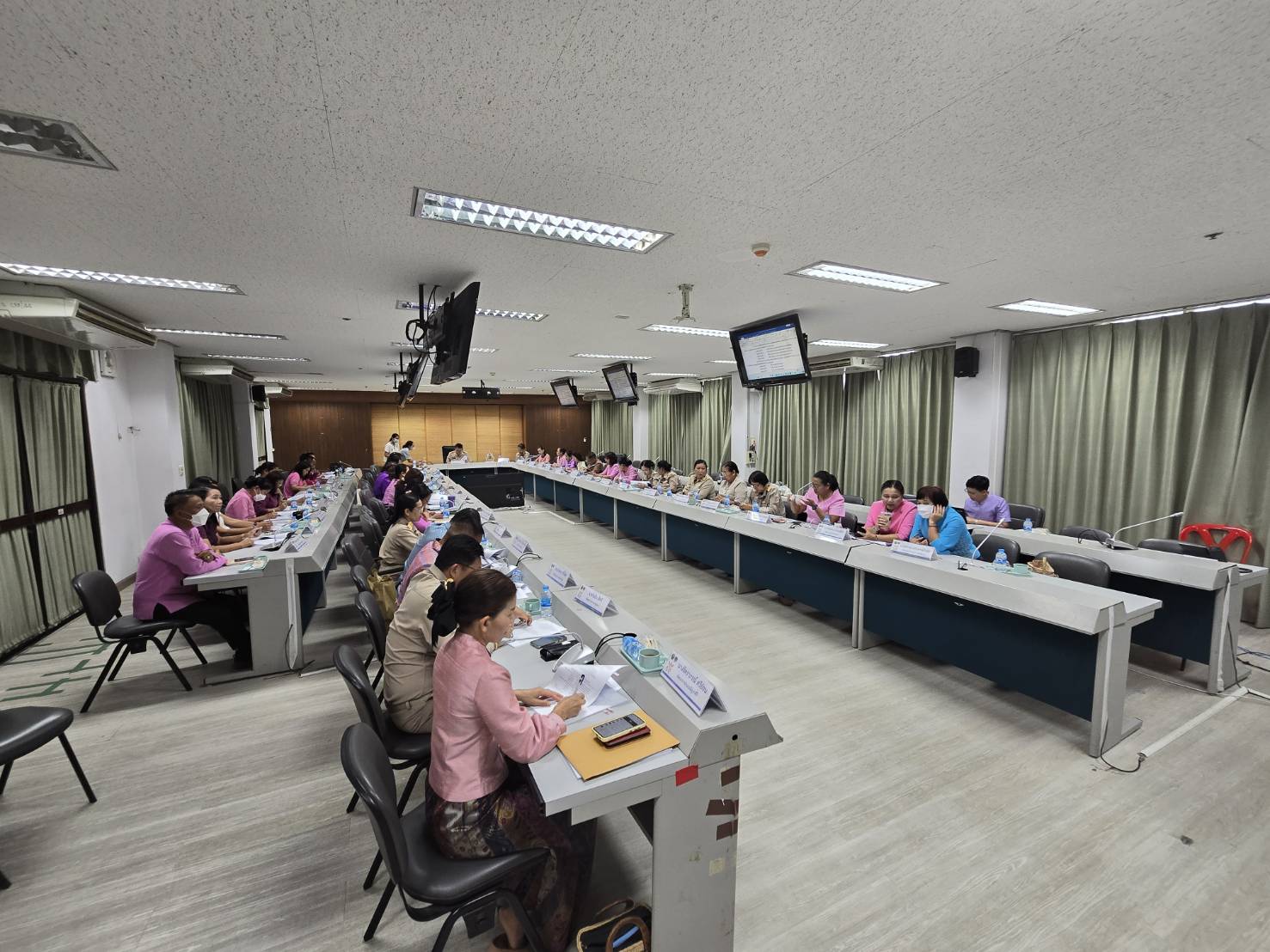 พช.ขอนแก่น : ประชุมคณะกรรมการคัดสรรกิจกรรมพัฒนาชุมชนดีเด่นระดับจังหวัดและคณะทำงานพิจารณากลั่นกรองกิจกรรมพัฒนาชุมชนดีเด่น ระดับอำเภอ ครั้งที่ 1/2567