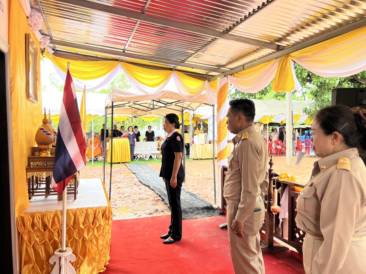 จังหวัดขอนแก่น : คณะกรรมการกองบุญแห่งการให้อำเภอเมืองขอนแก่น ร่วมกับสำนักงานเหล่ากาชาดจังหวัดขอนแก่น มอบบ้านตามโครงการ “กองบุญแห่งการให้อำเภอเมืองขอนแก่น”