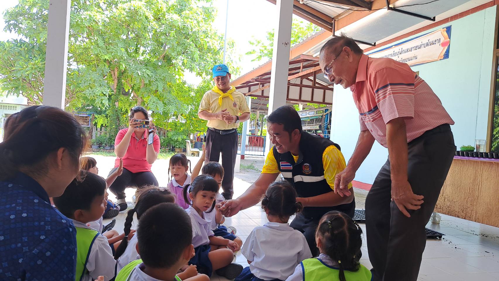 ผู้ว่าฯ ขอนแก่น สนองนโยบายกระทรวงมหาดไทย ขับเคลื่อนการขยายผลสร้างความมั่นคงในศูนย์พัฒนาเด็กเล็ก