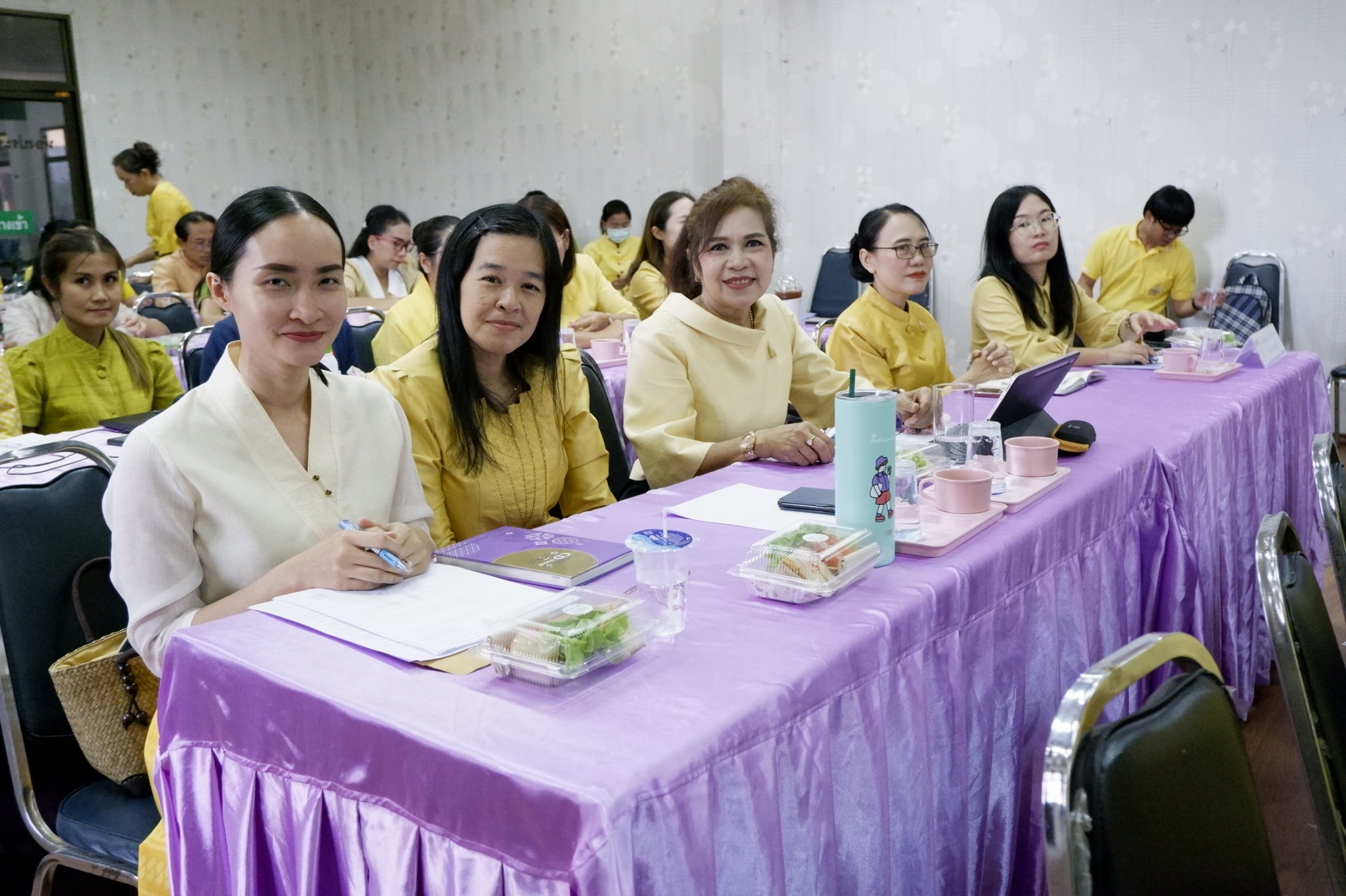 พช.ขอนแก่น นำทัพขับเคลื่อนงานพัฒนาชุมชน ไตรมาสที่ 3 – 4/2567 ถ่ายทอดตัวชี้วัดค่าเป้าหมายและการประเมินผลการปฏิบัติราชการ และการดำเนินงานตามภารกิจสำคัญ