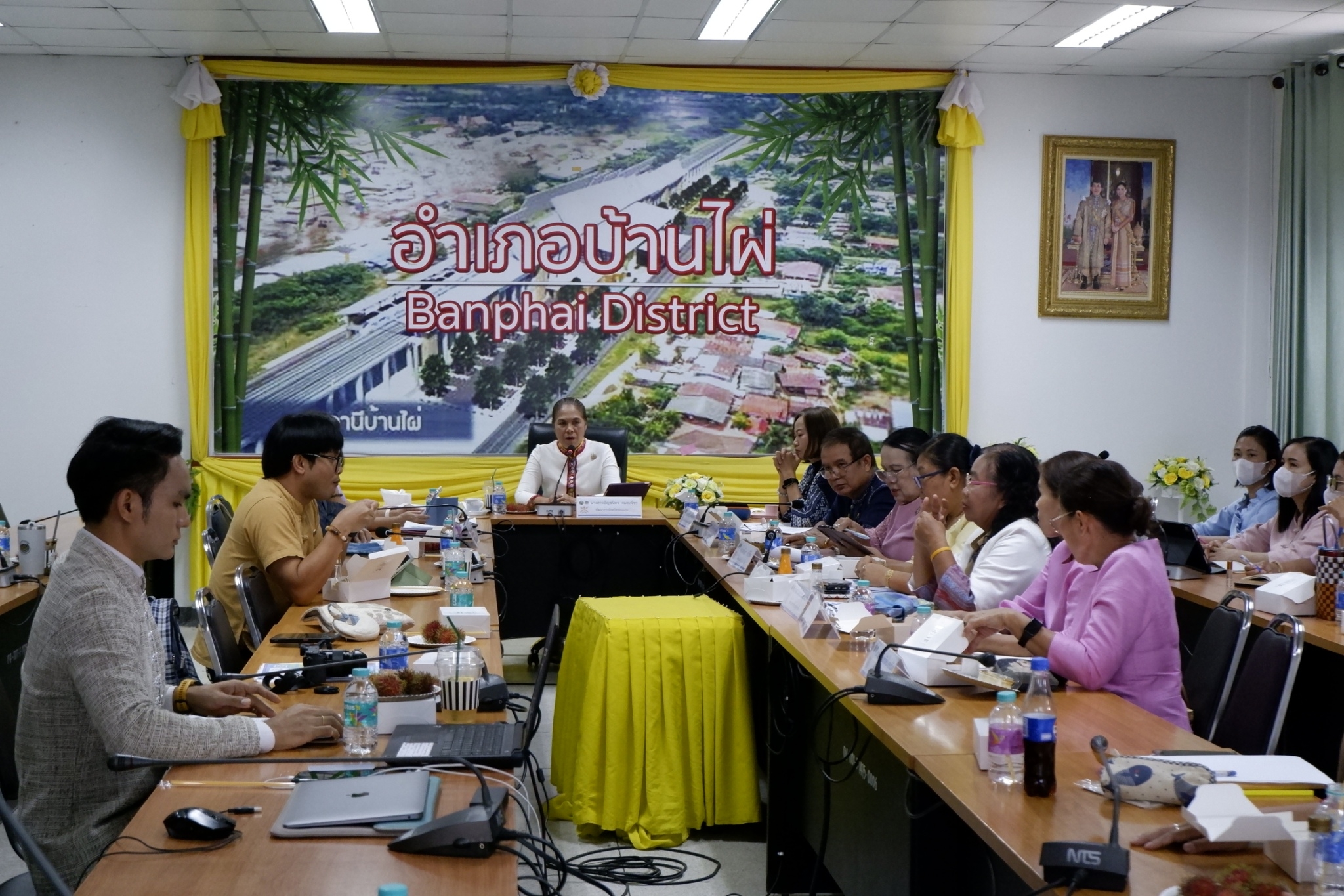 พช.ขอนแก่น นำทัพขับเคลื่อนงานพัฒนาชุมชน ไตรมาสที่ 3 – 4/2567 ถ่ายทอดตัวชี้วัดค่าเป้าหมายและการประเมินผลการปฏิบัติราชการ และการดำเนินงานตามภารกิจสำคัญ
