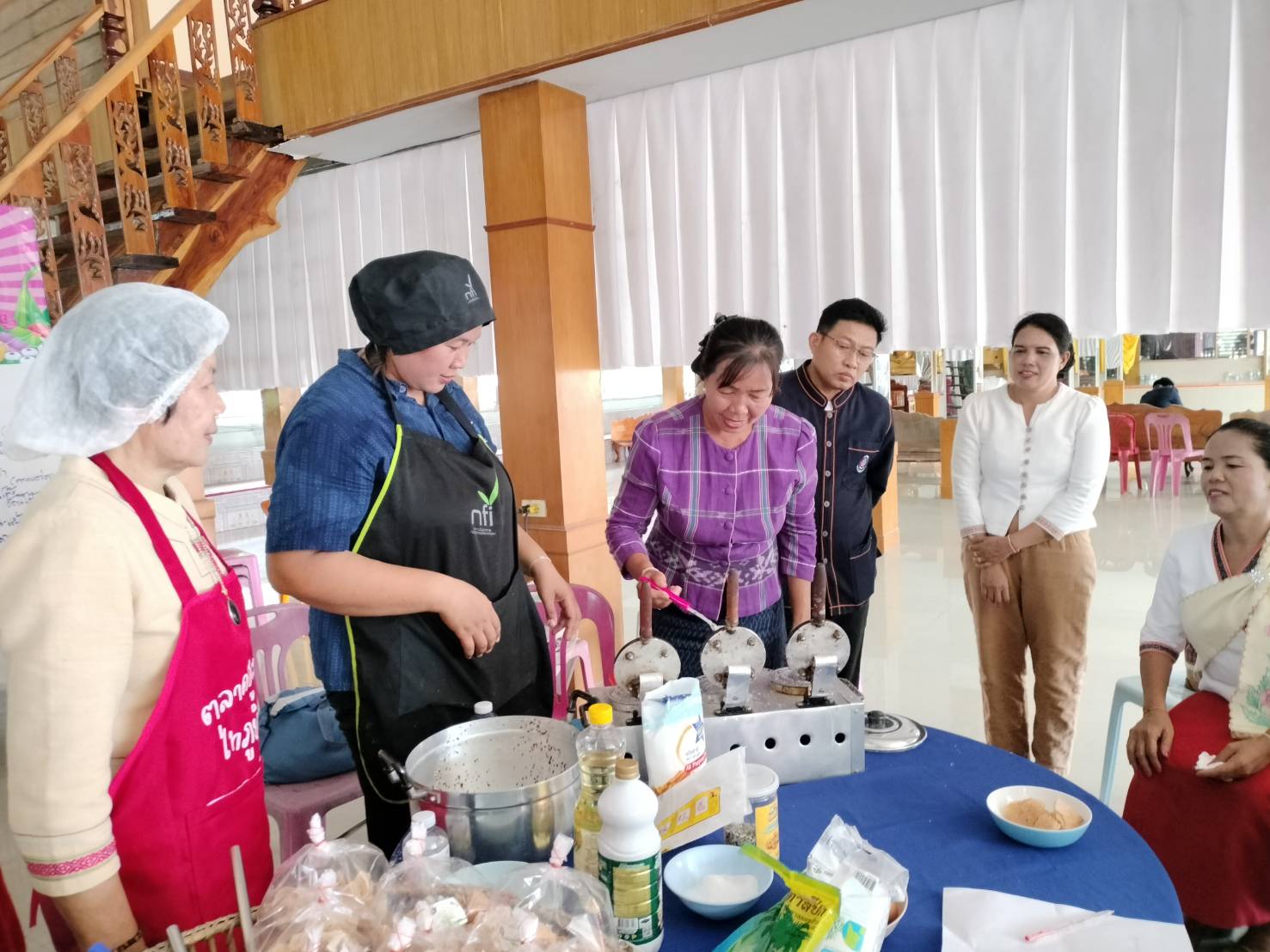 พช.ขอนแก่น : ร่วมกิจกรรม โครงการคลินิกอาชีพสตรี “ปลดหนี้ แก้จน” ครั้งที่ 2 อำเภอภูผาม่าน