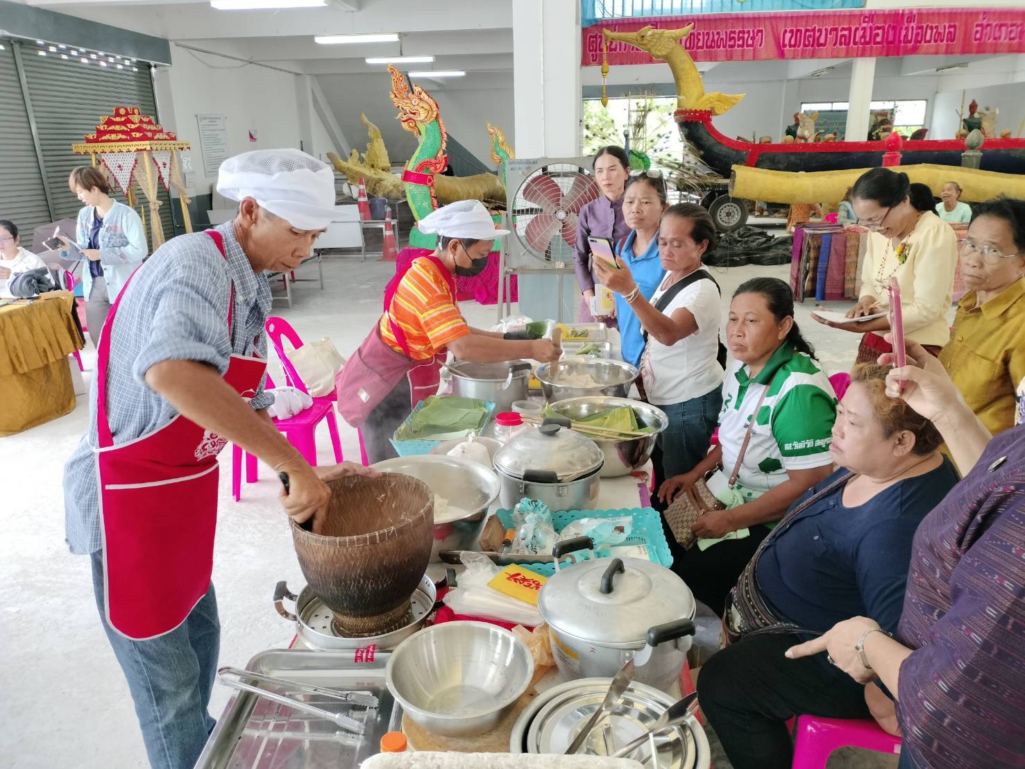พช.ขอนแก่น : ร่วมกิจกรรม โครงการคลินิกอาชีพสตรี “ปลดหนี้ แก้จน” ครั้งที่ 4 อำเภอพล