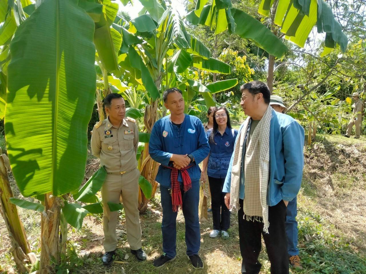 พช.ขอนแก่น : ร่วมกิจกรรมตรวจนิเทศโครงการอำเภออารยเกษตรเพื่อเฉลิมพระเกียรติพระบาทสมเด็จพระเจ้าอยู่หัว เนื่องในโอกาสมหามงคลเฉลิมพระชนมพรรษา 6 รอบ 28 กรกฎาคม 2567 ของ ผศ.พิเชฐ โสวิทยสกุล ที่ปรึกษาปลัดกระทรวงมหาดไทยและคณะ