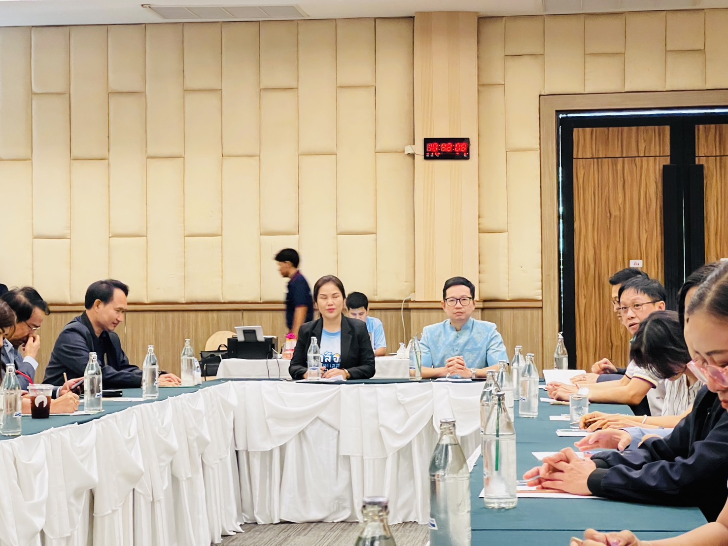 พช.ขอนแก่น : เข้าร่วมกิจกรรมการเจรจาธุรกิจ (Business Matching) ภายใต้ โครงการเพิ่มศักยภาพการจำหน่ายสินค้าและบริการ กิจกรรมหลัก : พัฒนาตลาดสินค้าเกลือทะเลสมุทรสาครสู่สากล ปีงบประมาณ พ.ศ. 2567 (ครั้งที่ 1 ภาคตะวันออกเฉียงเหนือ)