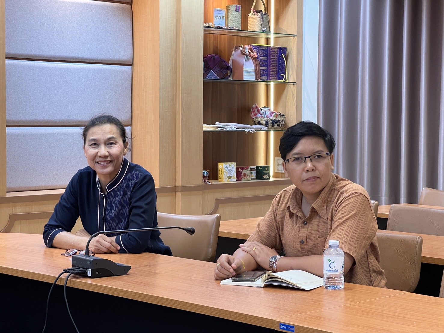 พช.ขอนแก่น : ร่วมประชุมชี้แจงให้ความรู้ในการจัดทำเอกสารผลงานวิซาการเพื่อแต่งตั้งให้ดำรงตำแหน่งประเกทวิชาการ ระดับชำนาญการและระดับชำนาญการพิเศษ ผ่านระบบ Video conference