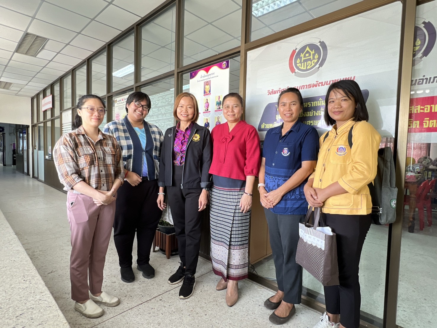 พช.ขอนแก่น : ลงพื้นที่ติดตามและสนับสนุนการดำเนินงาน การบริหารจัดการหนี้ค้างชำระกองทุนพัฒนาบทบาทสตรี