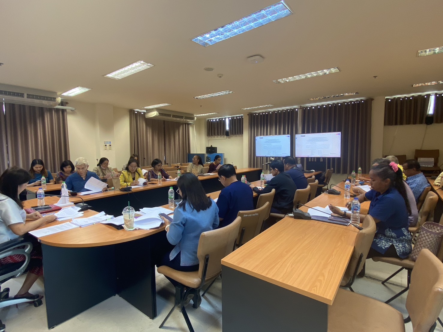 พช.ขอนแก่น : ประชุมคณะกรรมการเครือข่ายกลุ่มอาชีพฯ (OTOP) จังหวัดขอนแก่น