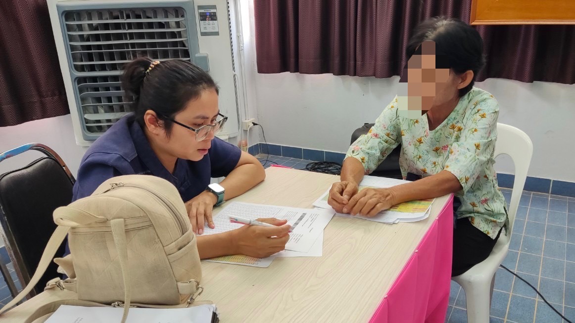 พช.ขอนแก่น : ลงพื้นที่ติดตามและสนับสนุนการดำเนินงาน การบริหารจัดการหนี้ค้างชำระกองทุนพัฒนาบทบาทสตรี