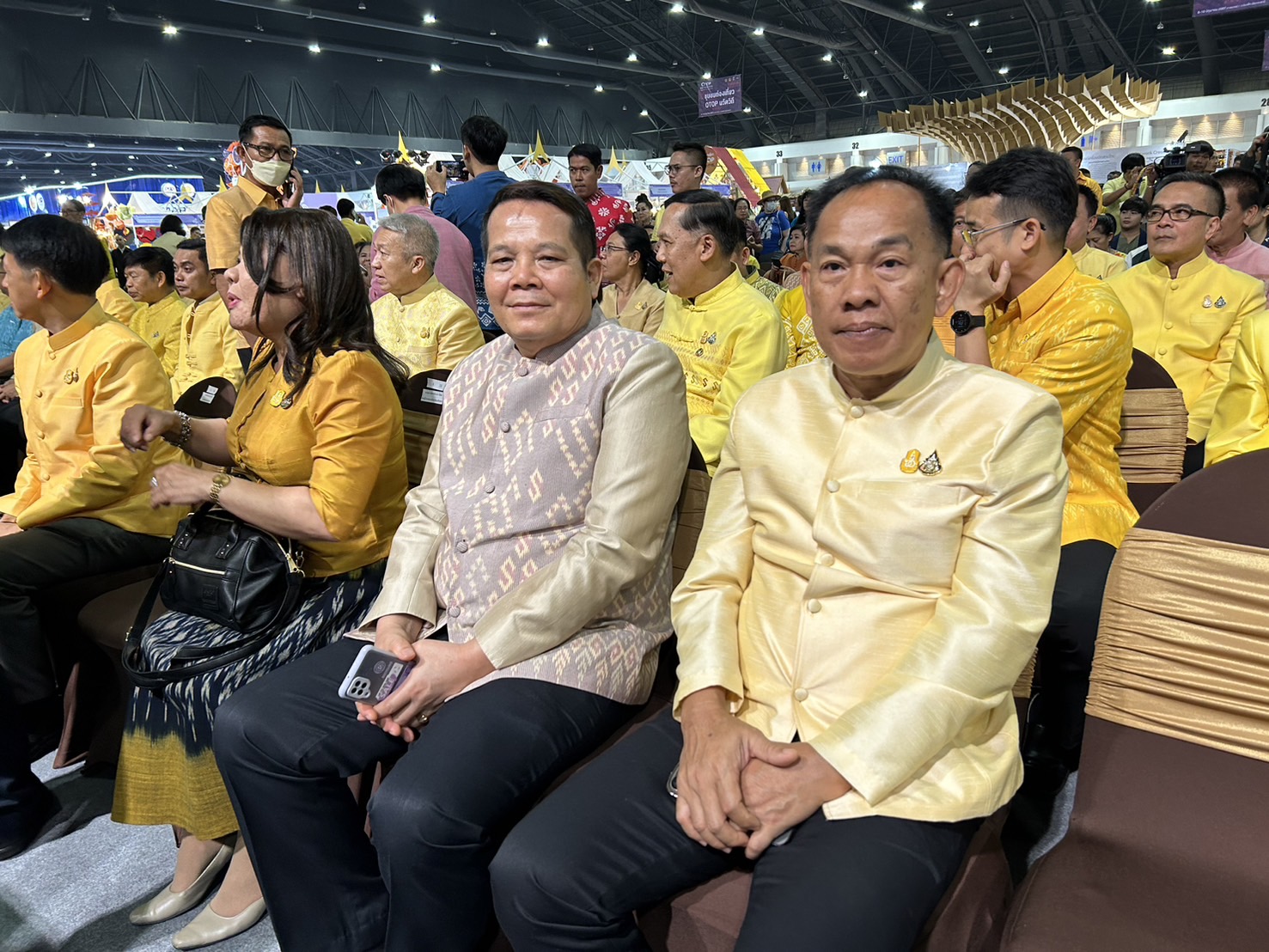 พช.ขอนแก่น : นายอนุทิน ชาญวีรกูล รองนายกรัฐมนตรี และรัฐมนตรีว่าการกระทรวงมหาดไทย (มท.1) เป็นประธานเปิดงาน OTOP MIDYEAR 2024