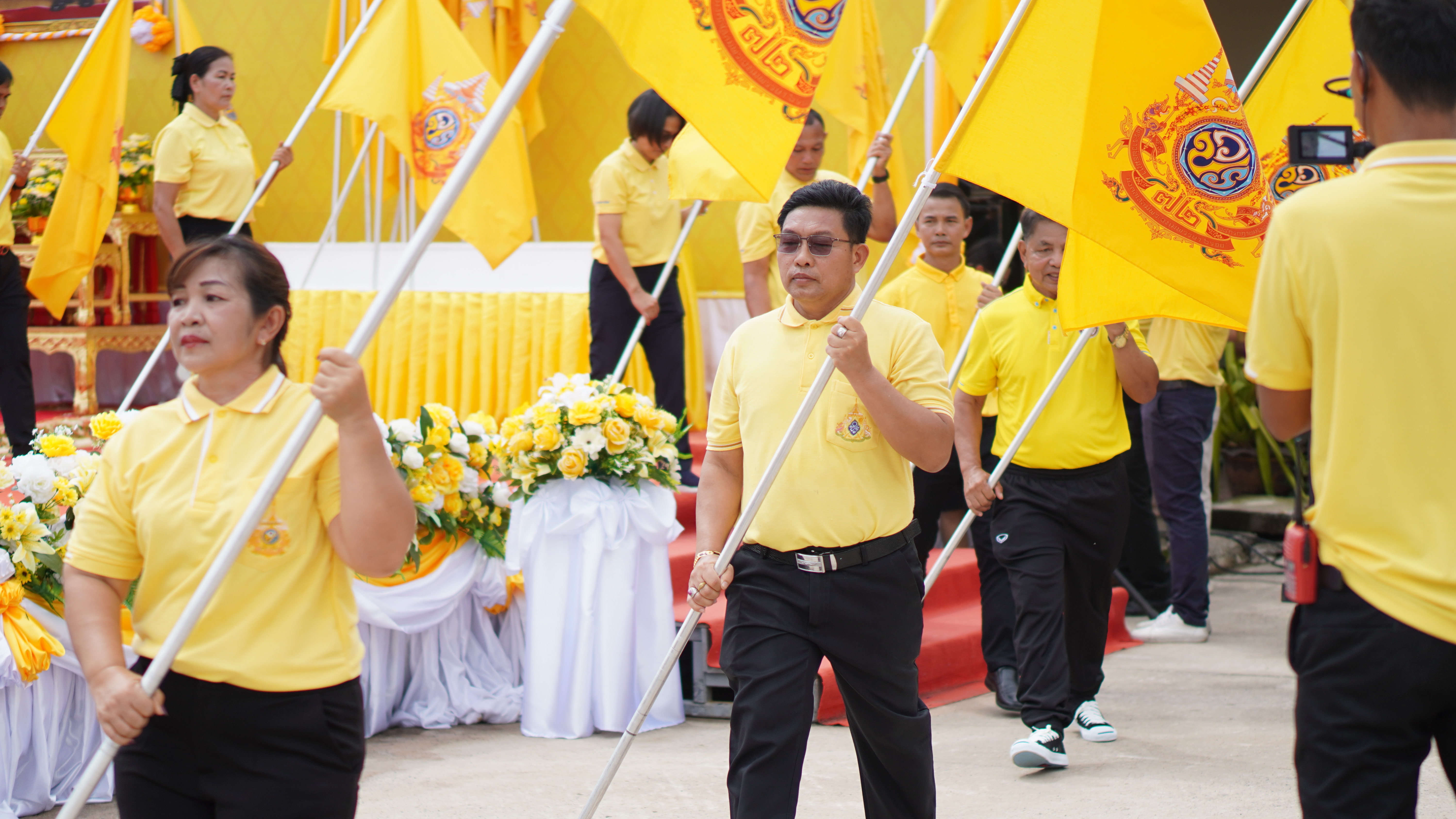 จังหวัดขอนแก่น : รับมอบธงตราสัญลักษณ์ งานเฉลิมพระเกียรติพระบาทสมเด็จพระเจ้าอยู่หัว เนื่องในโอกาสพระราชพิธีมหามงคลเฉลิมพระชนมพรรษา 6 รอบ 28 กรกฎาคม 2567 สายที่ 3 จากจังหวัดเลย