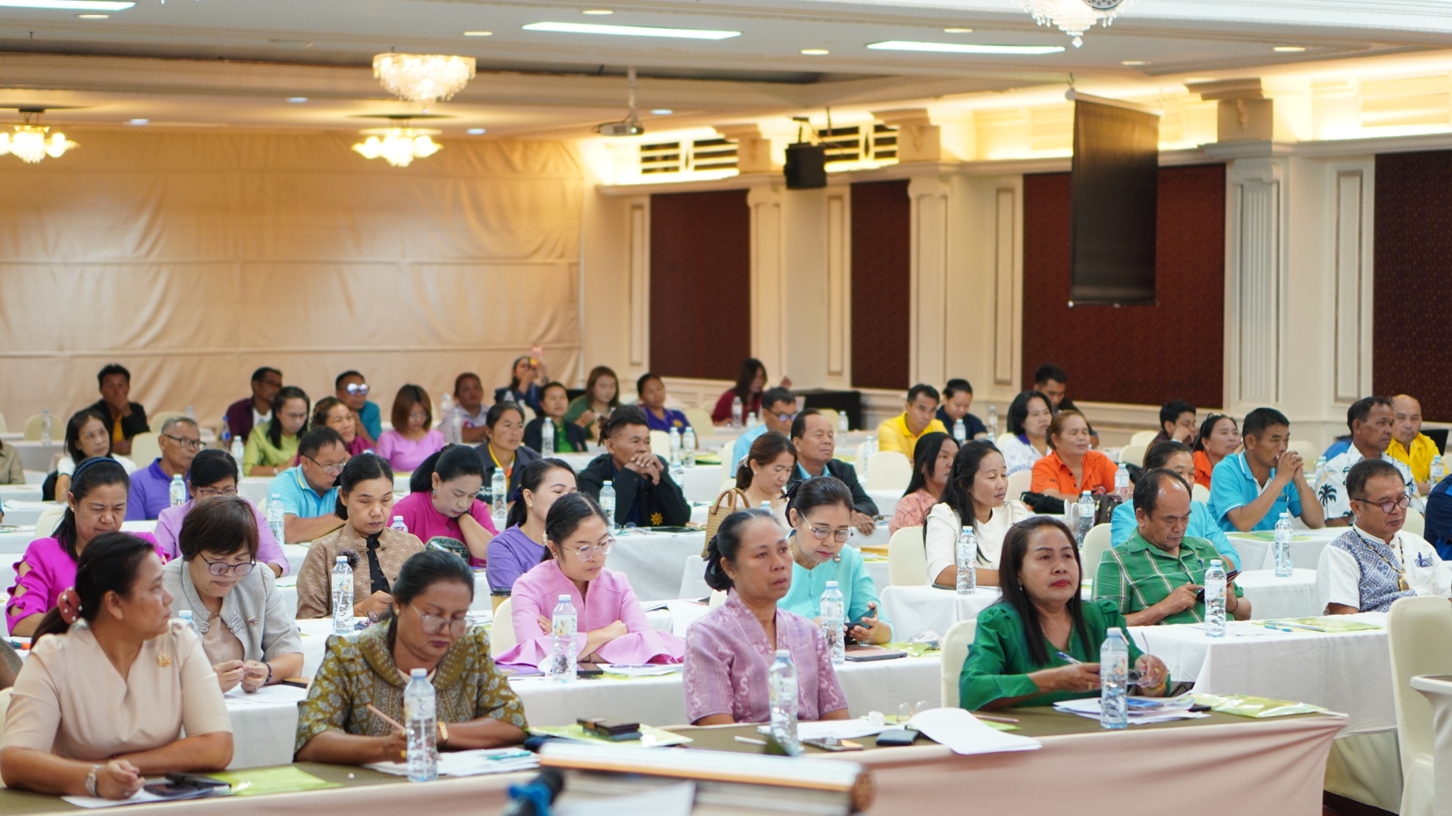 พช.ขอนแก่น :จัดกิจกรรมโครงการประชุมเชิงปฏิบัติการผู้ขับเคลื่อนการบริหารจัดการหนี้ โดยศูนย์จัดการกองทุนชุมชน ระดับจังหวัด (วันที่1)