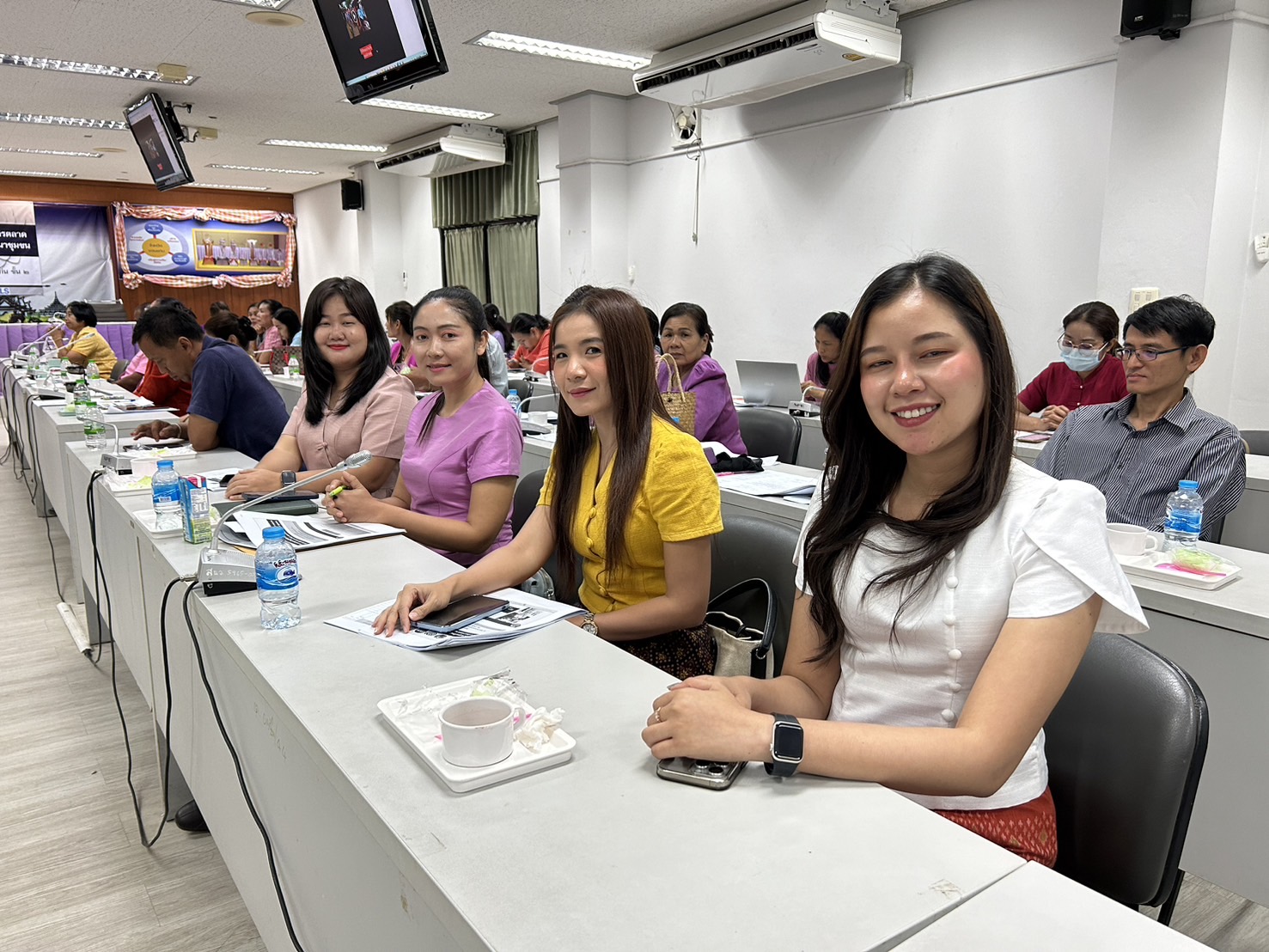 พช.ขอนแก่น : ประชุมเชิงปฏิบัติการโครงการตลาดนัดคนไทยยิ้มได้ ประจำปีงบประมาณ พ.ศ. 2567 กิจกรรมประชุมเชิงปฏิบัติการคณะกรรมการบริหารตลาดผู้บริหารจัดการตลาด (CMO) และเจ้าหน้าที่พัฒนาชุมชน