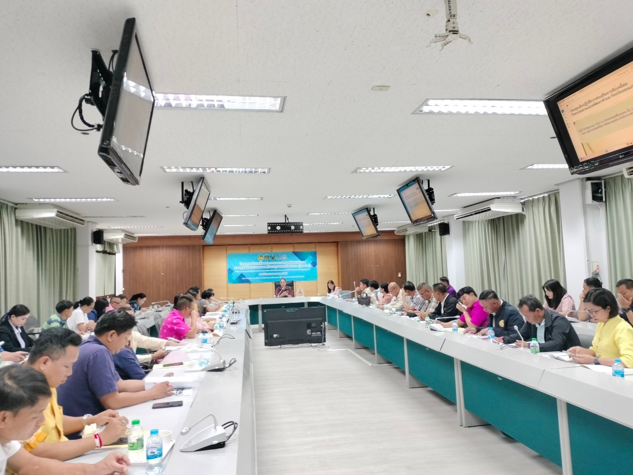 พช.ขอนแก่น : ดำเนินโครงการขับเคลื่อนกิจกรรมตามแผนพัฒนาตำบลของศูนย์ประสานงานองค์การชุมชนระดับอำเภอ(ศอช.อ.) กิจกรรม ประชุมเชิงปฏิบัติการส่งเสริมการขับเคลื่อนกิจกรรม ตามแผนพัฒนาตำบล ณ ห้องประชุมเสียงแคน ชั้น 2 ศาลากลางจังหวัดขอนแก่น