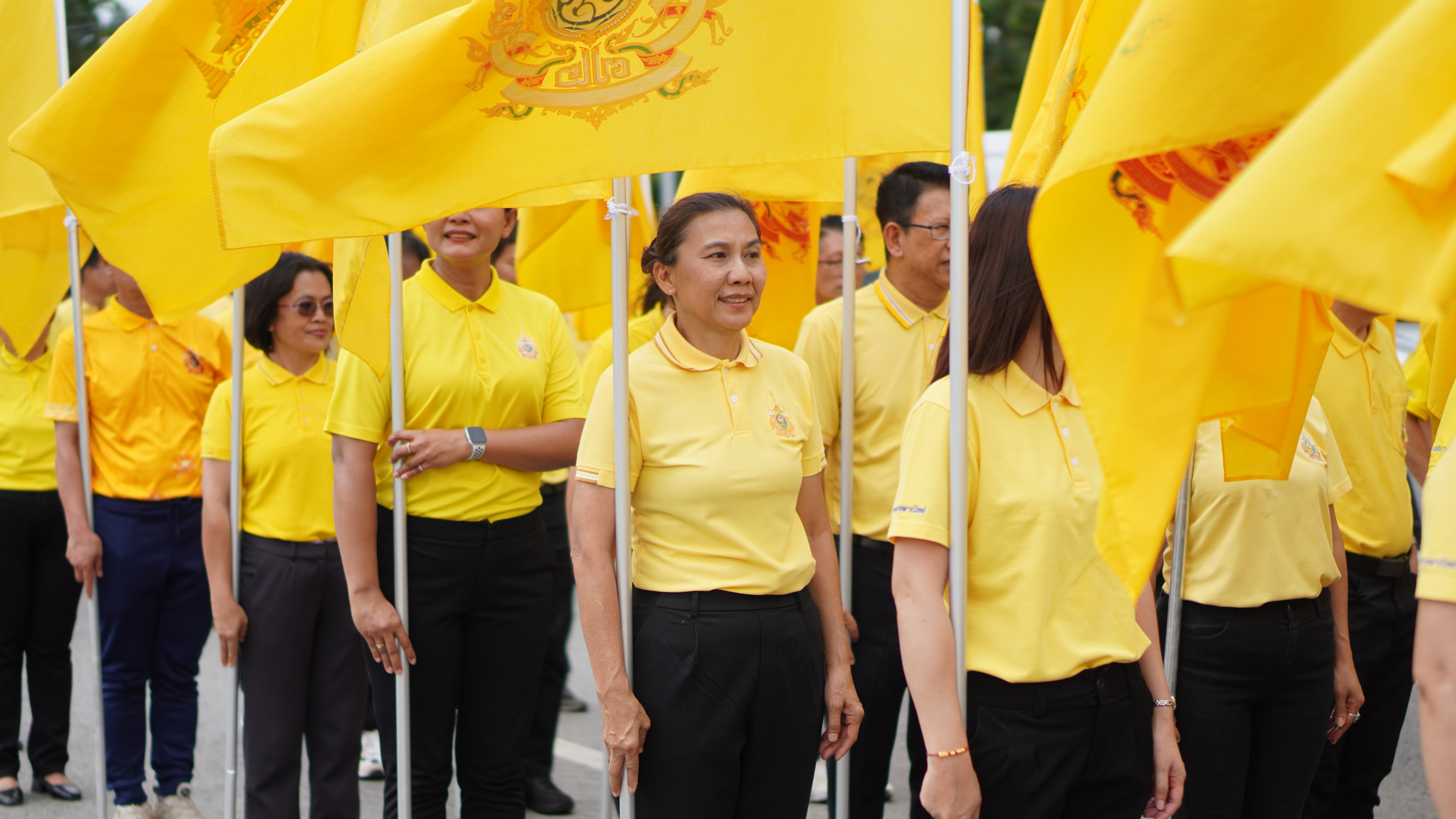 จังหวัดขอนแก่น : รับมอบธงตราสัญลักษณ์ งานเฉลิมพระเกียรติพระบาทสมเด็จพระเจ้าอยู่หัว เนื่องในโอกาสพระราชพิธีมหามงคลเฉลิมพระชนมพรรษา 6 รอบ 28 กรกฎาคม 2567 สายที่ 3 จากจังหวัดเลย