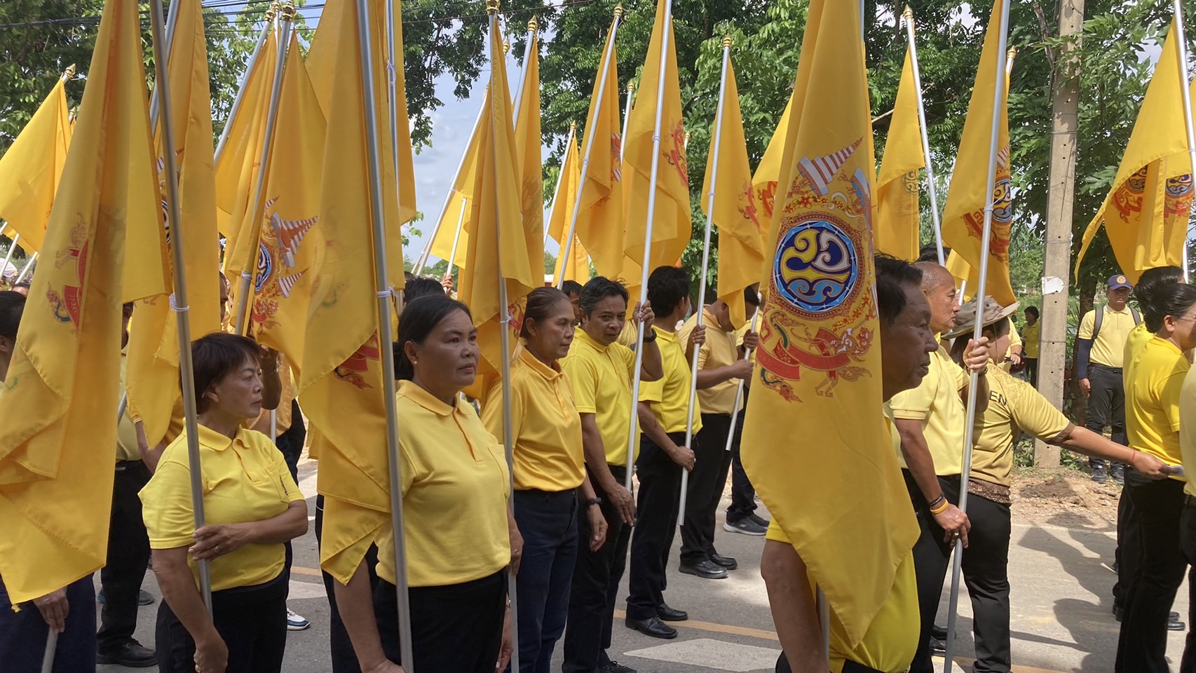 จังหวัดขอนแก่น : รับมอบธงตราสัญลักษณ์ งานเฉลิมพระเกียรติพระบาทสมเด็จพระเจ้าอยู่หัว เนื่องในโอกาสพระราชพิธีมหามงคลเฉลิมพระชนมพรรษา 6 รอบ 28 กรกฎาคม 2567 สายที่ 4 จากจังหวัดมหาสารคาม
