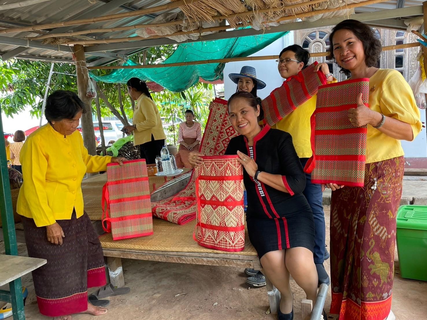 จังหวัดขอนแก่น : ลงพื้นที่กลุ่มโซนอำเภอที่4 คัดสรรกิจกรรมพัฒนาชุมชนดีเด่น ประจำปี 2567 รอบคัดเลือกระดับจังหวัด
