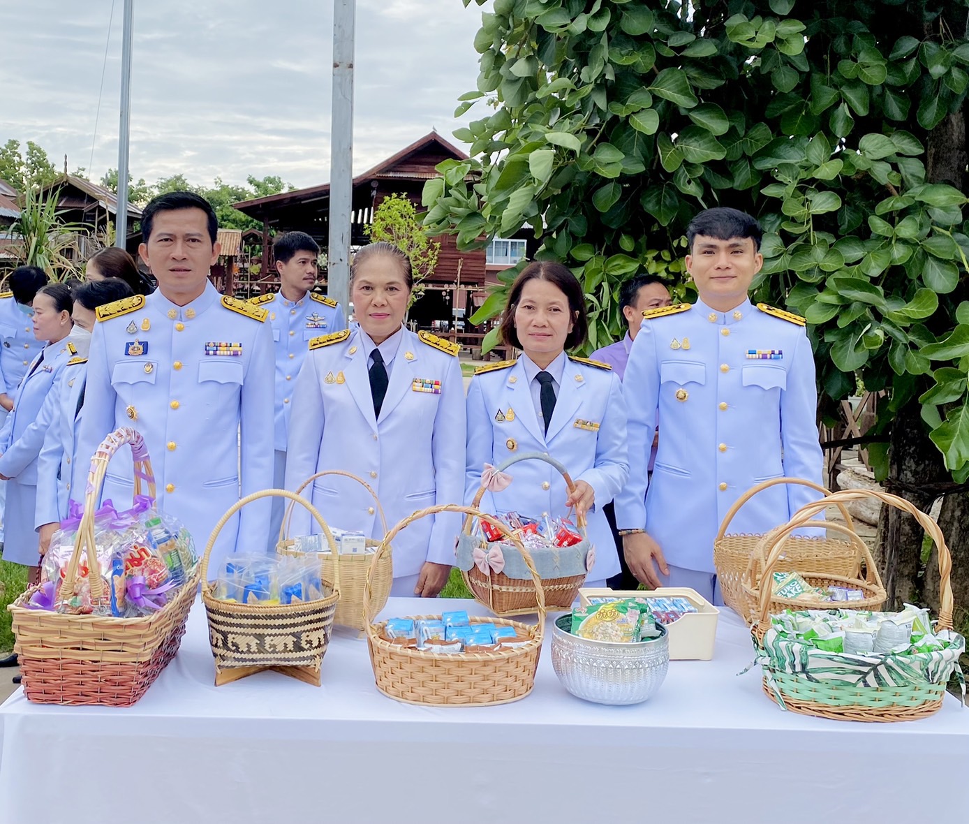 จังหวัดขอนแก่น : ประกอบพิธีทำบุญตักบาตรถวายพระราชกุศล เนื่องในโอกาสวันเฉลิมพระชนมพรรษา สมเด็จพระนางเจ้า ฯ พระบรมราชินี 3 มิถุนายน 2567