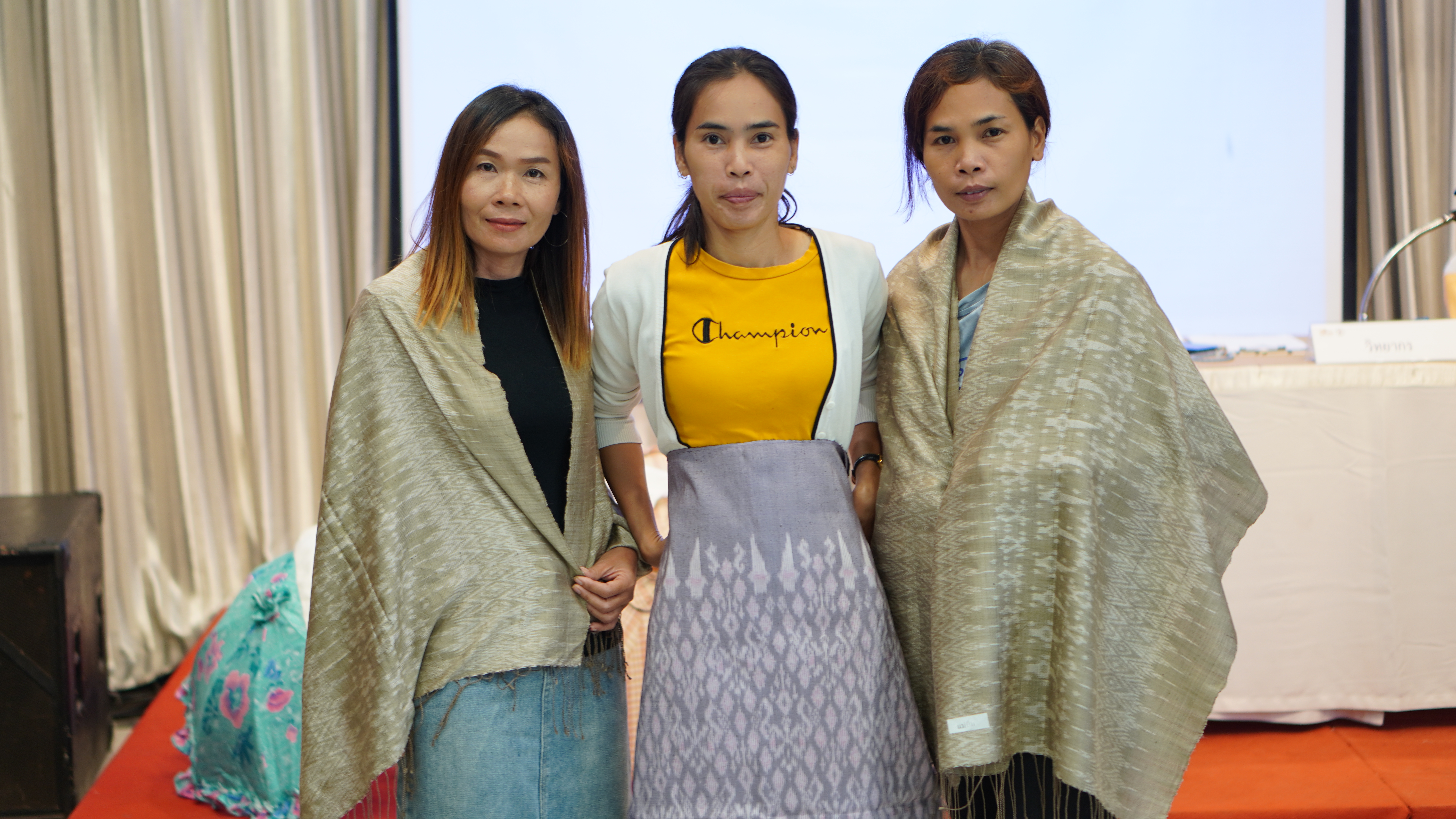 พช.ขอนแก่น : พัฒนาชุมชนร่วมกับคณะมนุษย์ศาสตร์ มข. จัดอบรมเชิงปฏิบัติการ “แชะ-Change-Chic-Click-แชร์ : The Rhythms for Khon Kaen OTOP Digital Entrepreneurs”