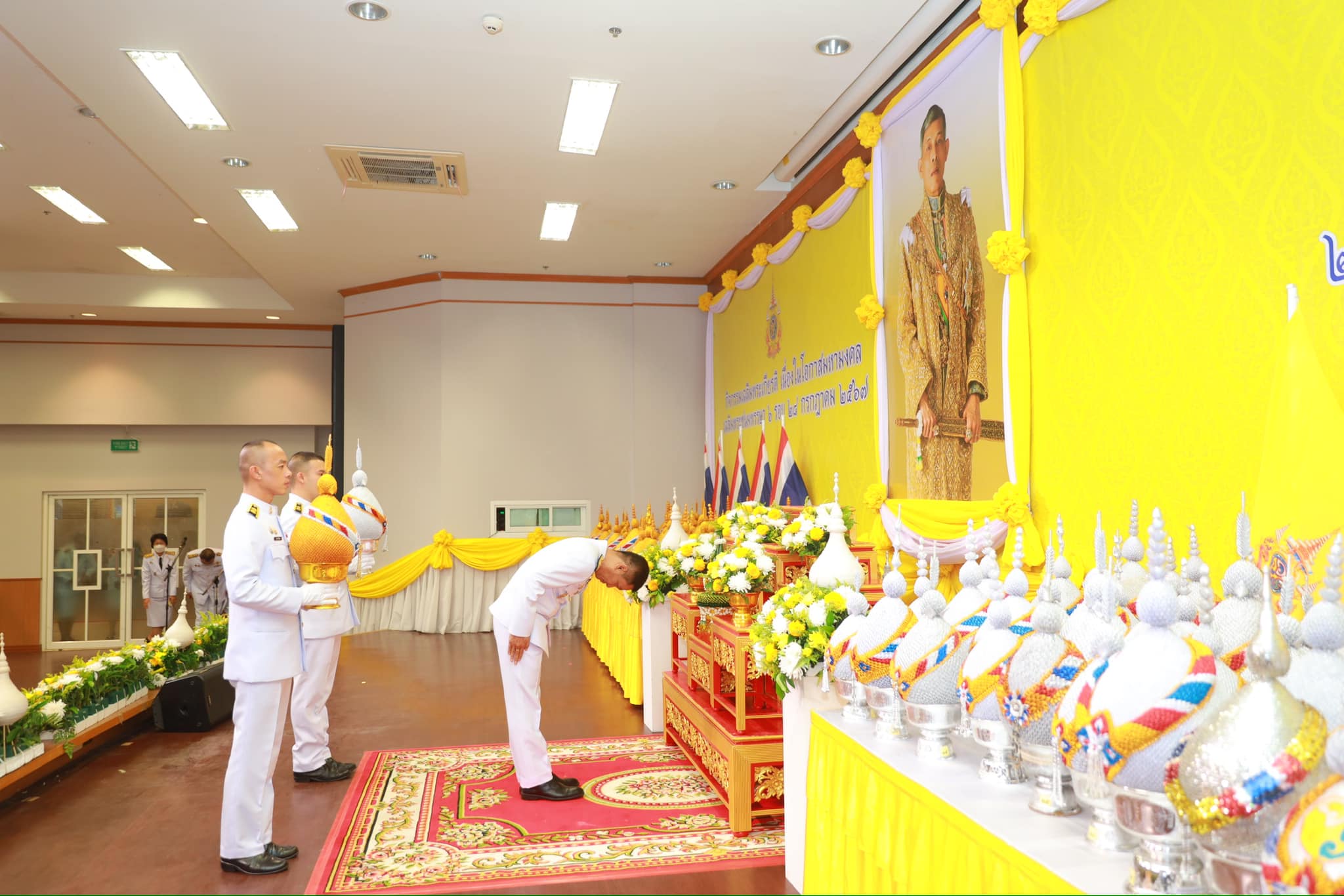 จังหวัดขอนแก่น : จัดพิธีถวายเครื่องราชสักการะและวางพานพุ่ม และพิธีจุดเทียนถวายพระพรชัยมงคล เนื่องในโอกาสวันเฉลิมพระชนมพรรษา พระบาทสมเด็จพระเจ้าอยู่หัว 28 กรกฎาคม 2567