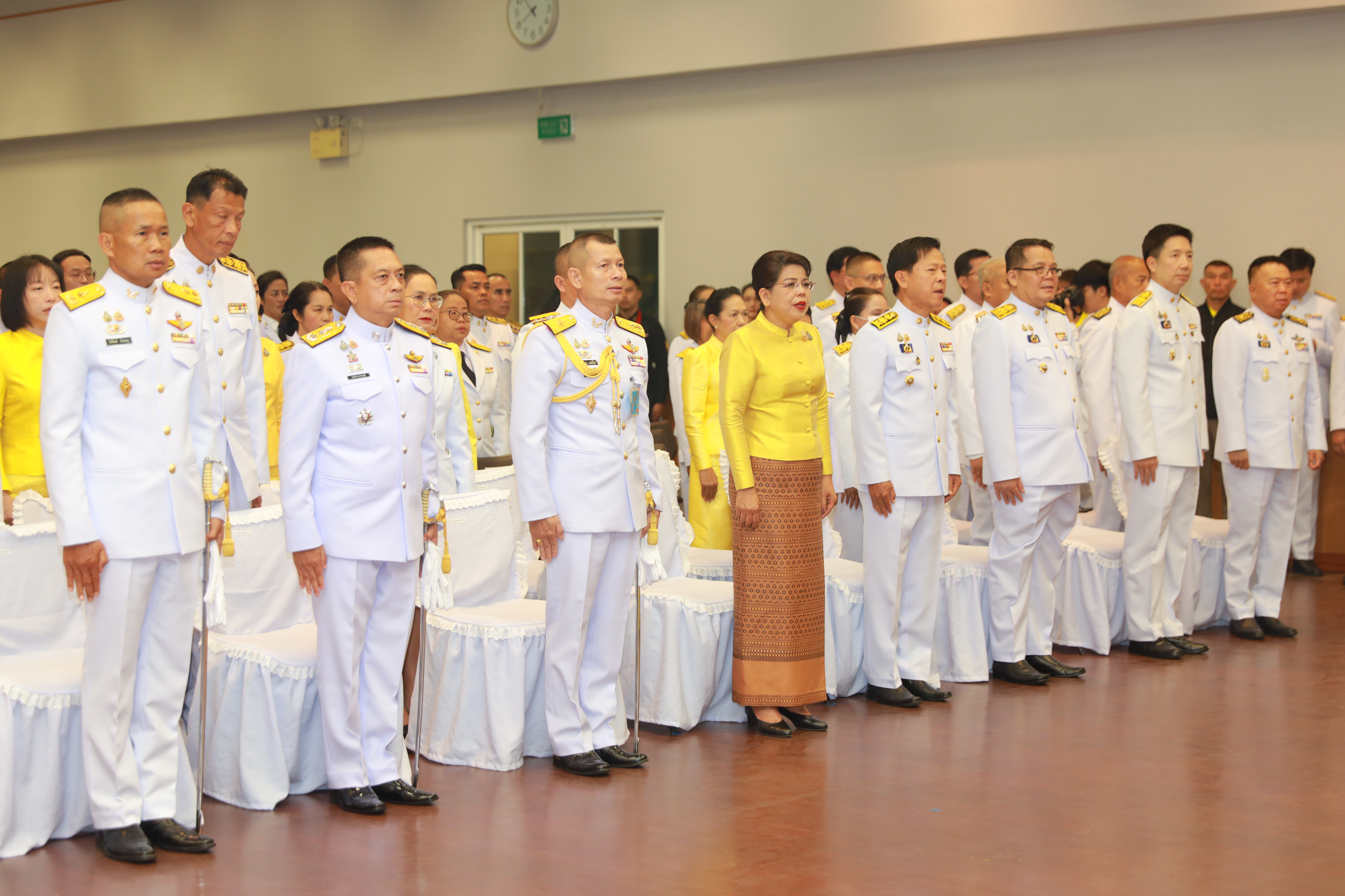 พช.ขอนแก่น : ร่วมพิธีเจริญพระพุทธมนต์ถวายพระพรชัยมงคล และทำบุญตักบาตรถวายพระราชกุศล เนื่องในโอกาสวันเฉลิมพระชนมพรรษา พระบาทสมเด็จพระเจ้าอยู่หัว