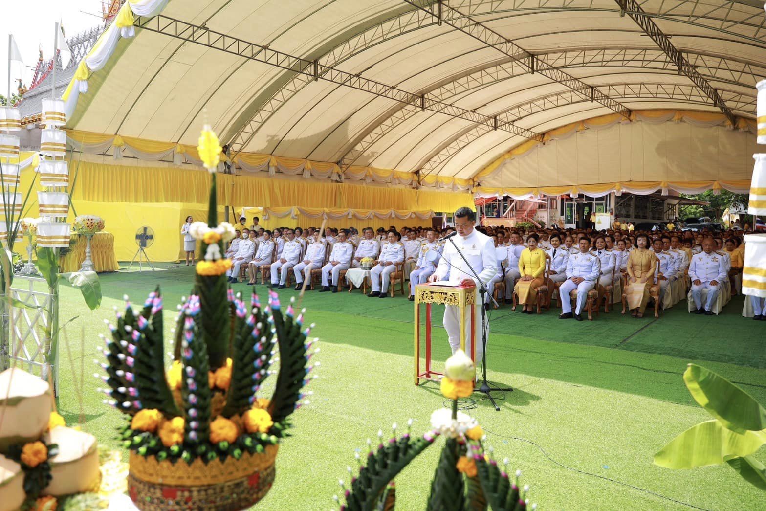 จังหวัดขอนแก่น : จัดพิธีพลีกรรมตักน้ำจากแหล่งน้ำศักดิ์สิทธิ์ เพื่อใช้ในพิธีเสกน้ำพระพุทธมนต์ศักดิ์สิทธิ์ เนื่องในโอกาสพระราชพิธีมหามงคลเฉลิมพระชนมพรรษา 6 รอบ 28 กรกฎาคม 2567