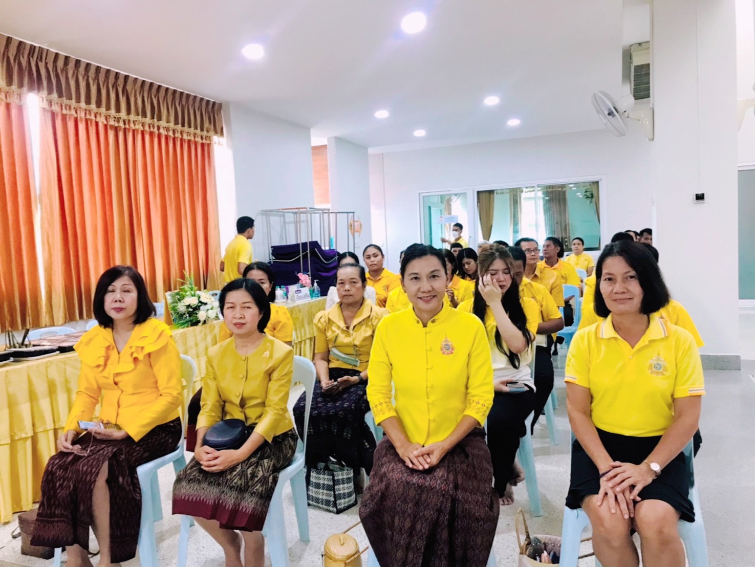 พช.ขอนแก่น : ร่วมพิธีทำบุญตักบาตรและเป็นเจ้าภาพถวายเพลภัตตาหารเพลโครงการอุปสมบทเฉลิมพระเกียรติพระบาทสมเด็จพระเจ้าอยู่หัว เนื่องในโอกาสพระราชพิธีมหามงคลเฉลิมพระชนมพรรษา 6 รอบ 28 กรกฎาคม 2567