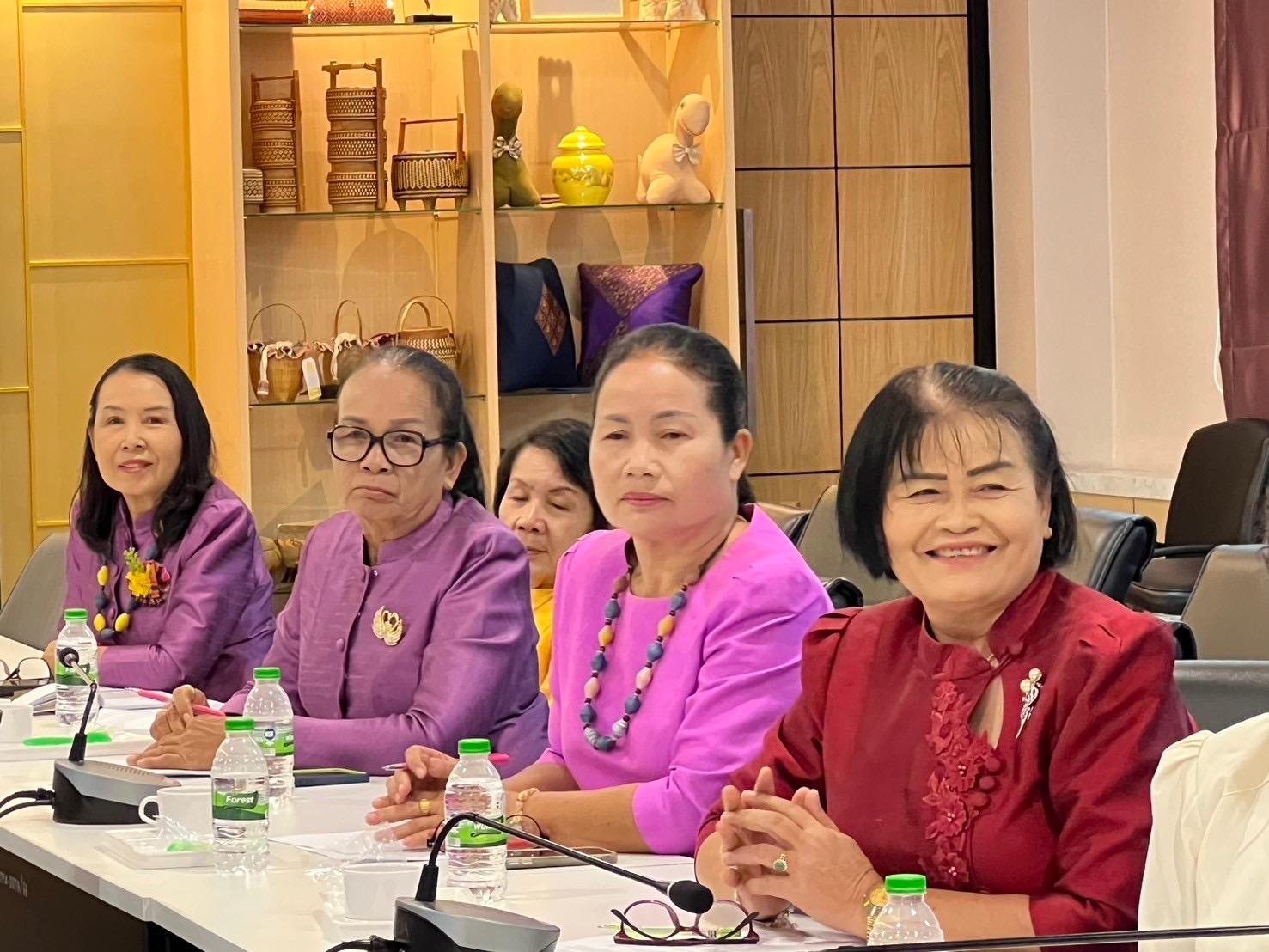 จังหวัดขอนแก่น : ร่วมประชุมติดตามและประเมินผลการดำเนินงานทุนหมุนเวียนของกองทุนพัฒนาบทบาทสตรี ประจำปีงบประมาณ พ.ศ. 2567