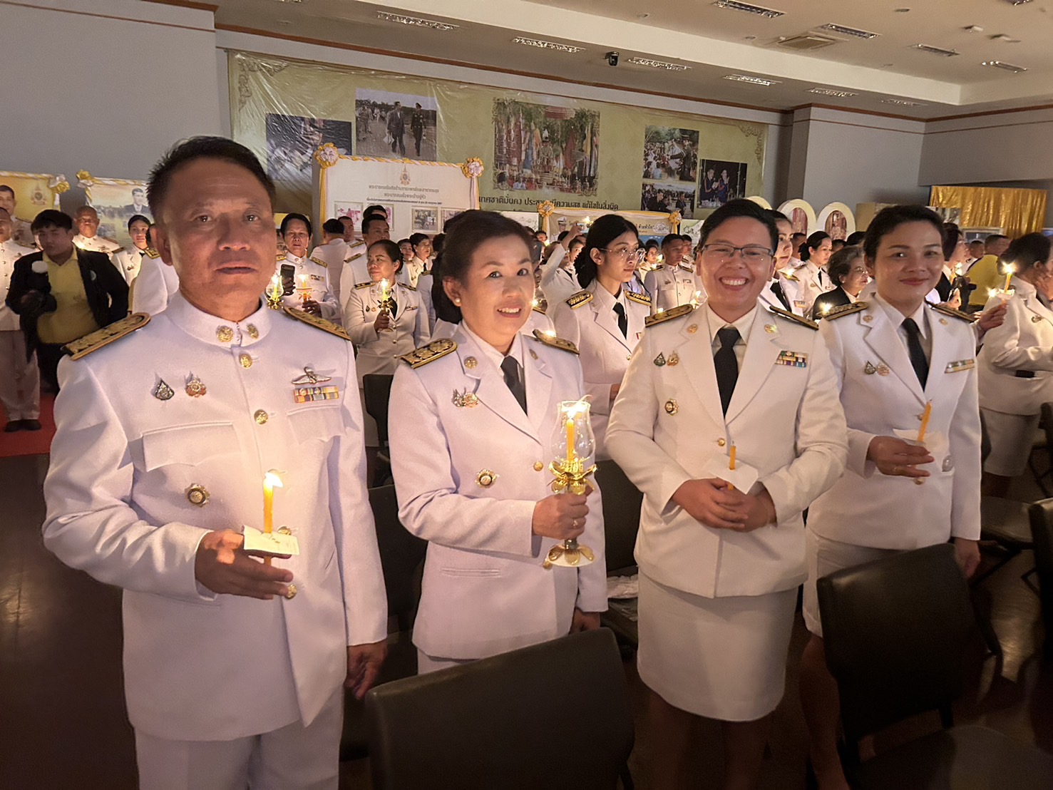 จังหวัดขอนแก่น : จัดพิธีถวายเครื่องราชสักการะและวางพานพุ่ม และพิธีจุดเทียนถวายพระพรชัยมงคล เนื่องในโอกาสวันเฉลิมพระชนมพรรษา พระบาทสมเด็จพระเจ้าอยู่หัว 28 กรกฎาคม 2567