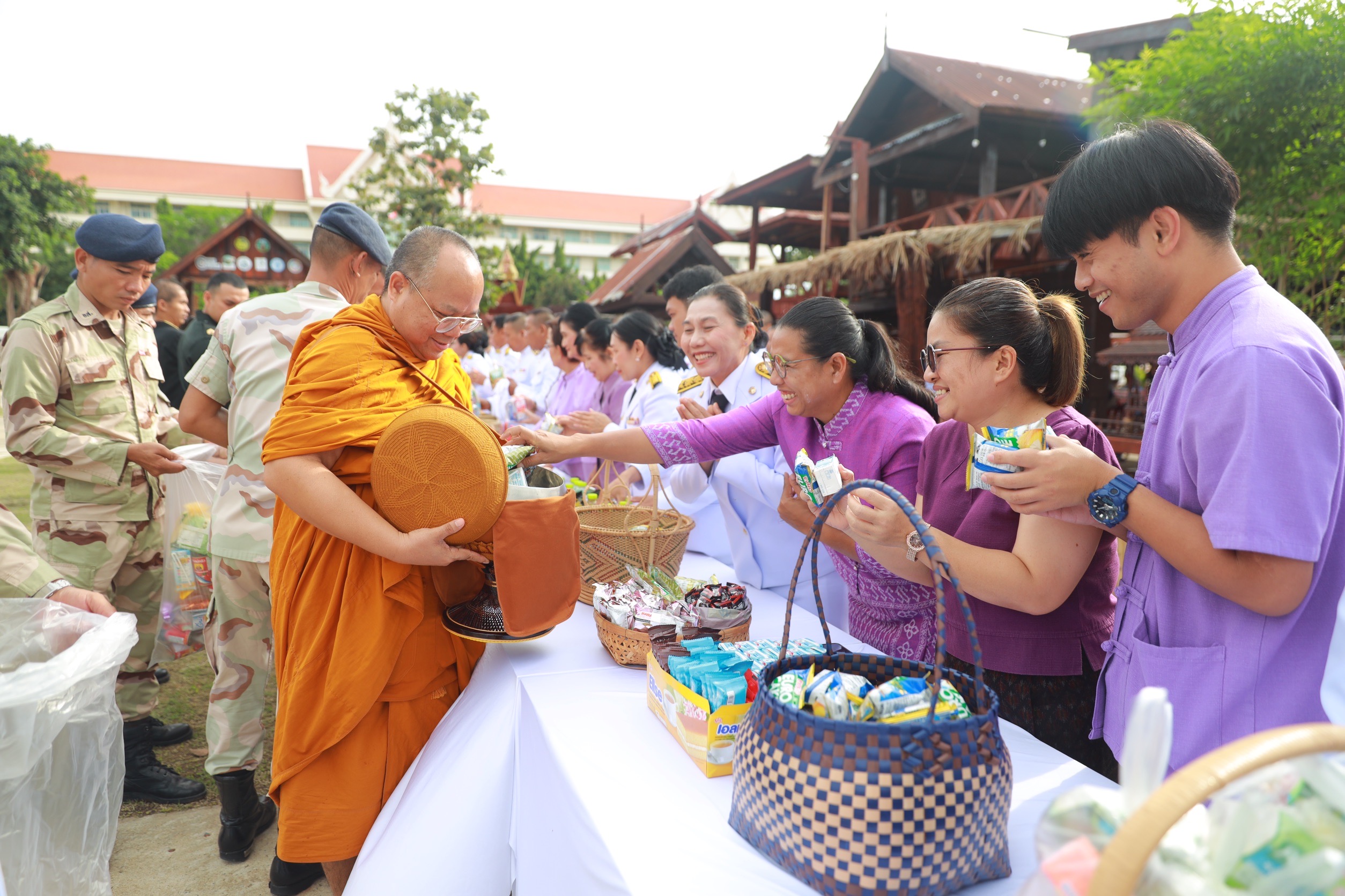จังหวัดขอนแก่น : จัดพิธีเจริญพระพุทธมนต์ถวายพระพรชัยมงคล และทำบุญตักบาตรถวายพระกุศล เนื่องในโอกาสวันคล้ายวันประสูติ พระเจ้าวรวงศ์เธอ พระองค์เจ้าโสมสวลี กรมหมี่นสุทธนารีนาถ 13 กรกฎาคม 2567