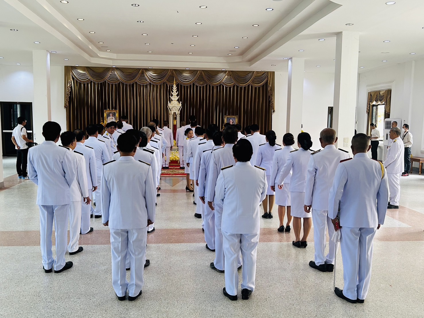 จังหวัดขอนแก่น : จัดพิธีถวายเทียนพรรษาพระราชทาน และผ้าอาบน้ำฝนพระราชทาน ประจำปี 2567