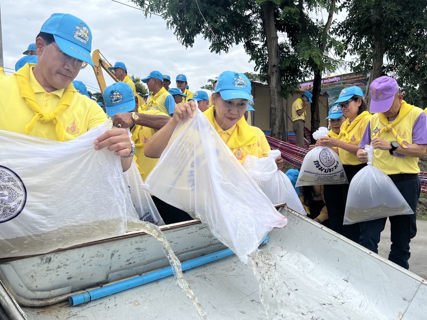 จังหวัดขอนแก่น : จัดกิจกรรมเฉลิมพระเกียรติพระบาทสมเด็จพระเจ้าอยู่หัว เนื่องในโอกาสพระราชพิธีมหามงคลเฉลิมพระชนมพรรษา 6 รอบ 28 กรกฎาคม 2567 โครงการ 10 คลองสวย น้ำใส คนไทยมีสุข
