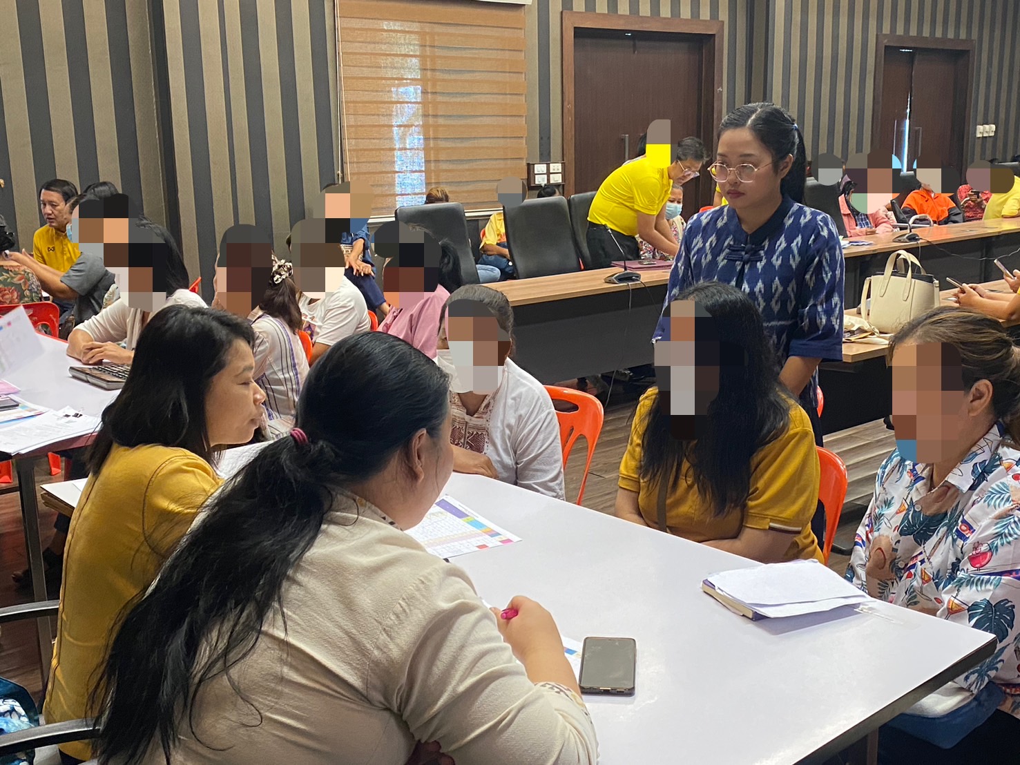 พช.ขอนแก่น ร่วมกับ ศาลจังหวัดชุมแพ จัดกิจกรรมไกล่เกลี่ยแก้หนี้ค้างชำระกองทุนพัฒนาบทบาทสตรี