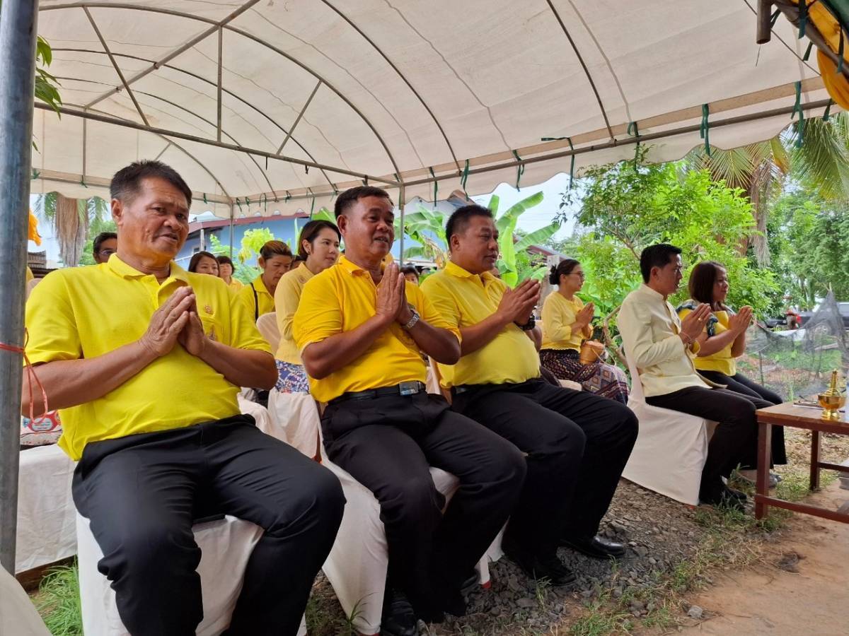 จังหวัดขอนแก่น : คณะกรรมการกองบุญแห่งการให้อำเภอเมืองขอนแก่น ร่วมกับสำนักงานเหล่ากาชาดจังหวัดขอนแก่น มอบบ้านตามโครงการ “กองบุญแห่งการให้อำเภอเมืองขอนแก่น”