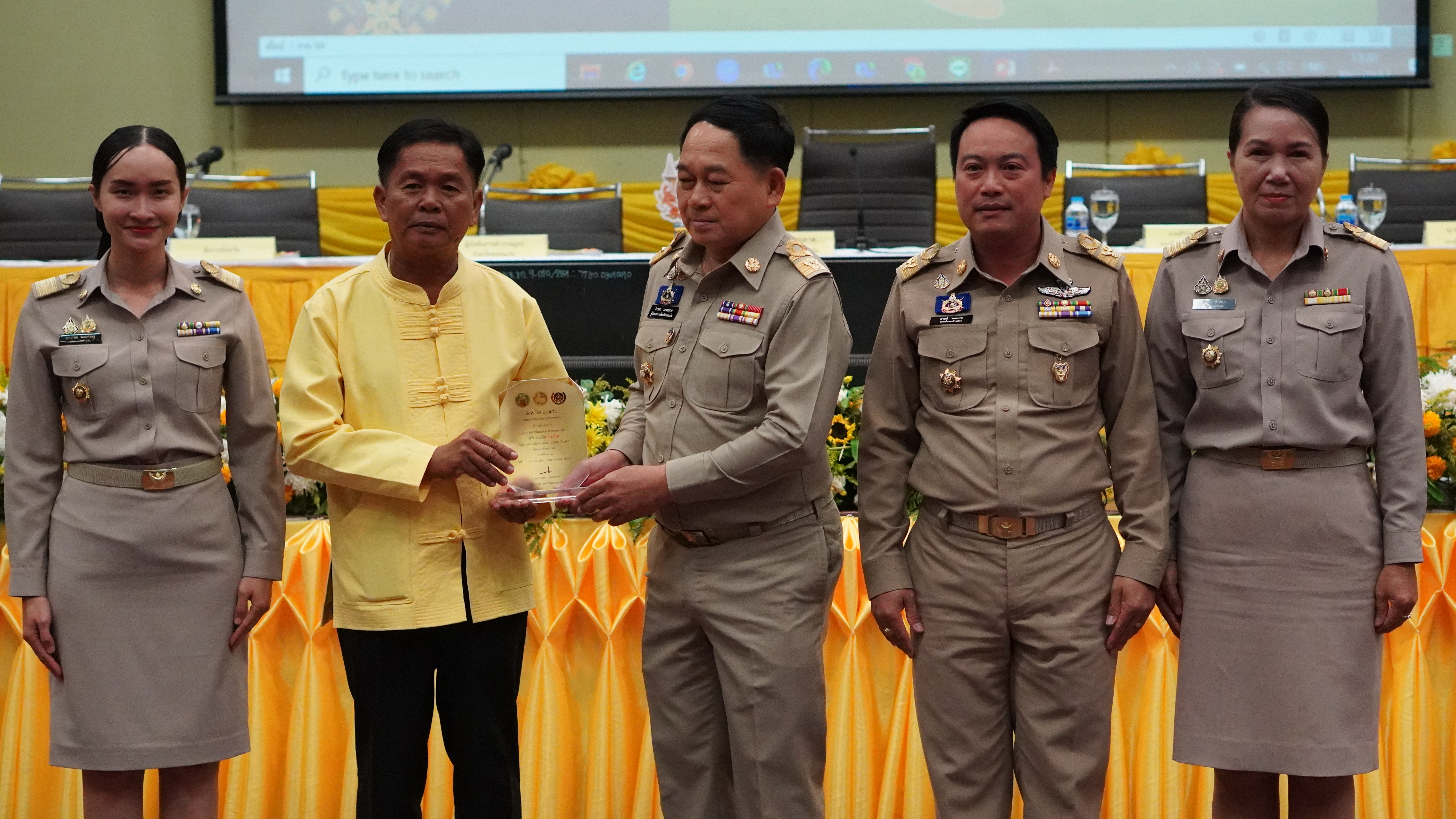 พช.ขอนแก่น : ร่วมประชุมกรมการจังหวัด หัวหน้าส่วนราชการ หัวหน้าหน่วยงานรัฐวิสาหกิจ จังหวัดขอนแก่น ครั้งที่ 7/2567