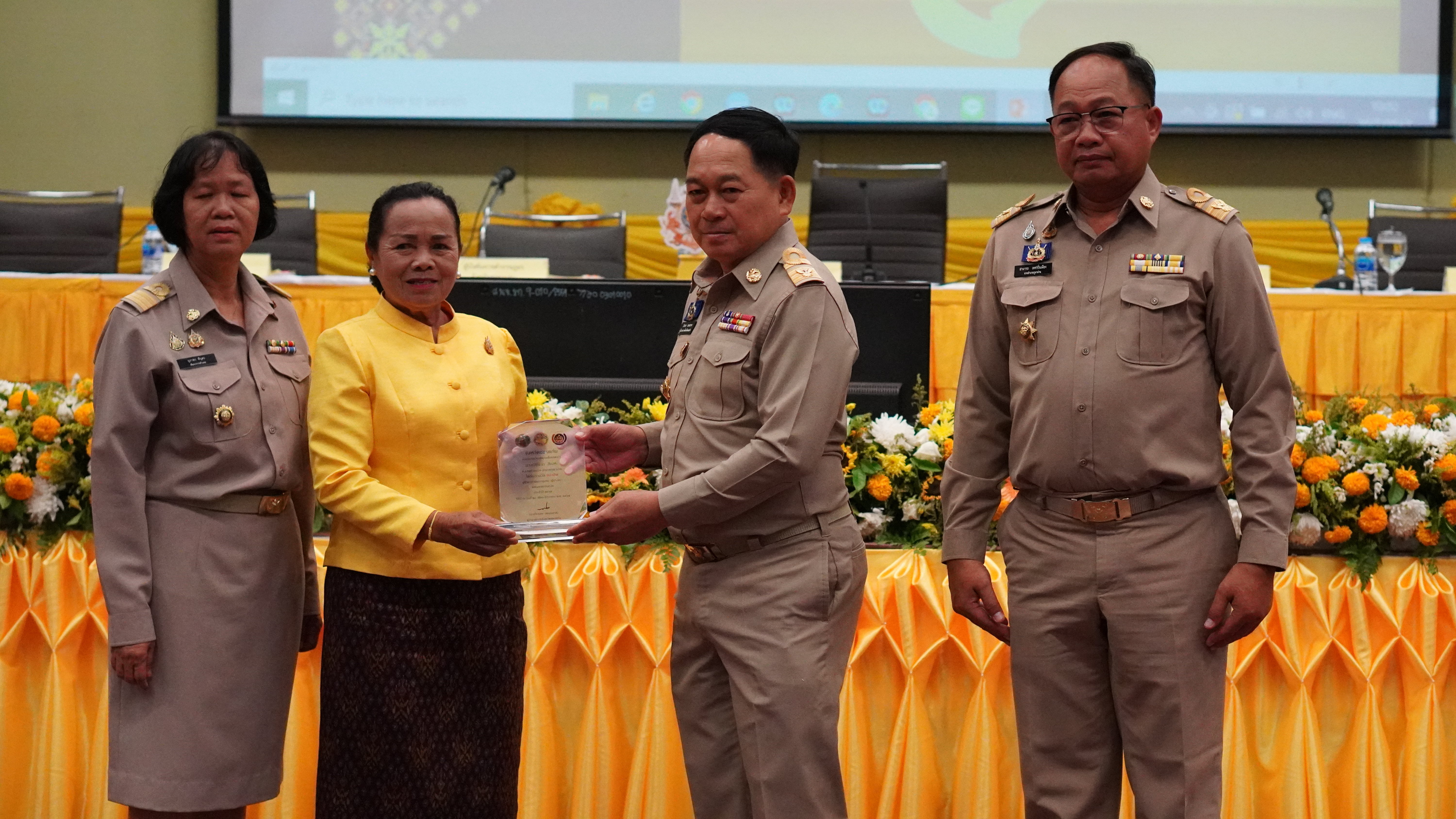พช.ขอนแก่น : ร่วมประชุมกรมการจังหวัด หัวหน้าส่วนราชการ หัวหน้าหน่วยงานรัฐวิสาหกิจ จังหวัดขอนแก่น ครั้งที่ 7/2567