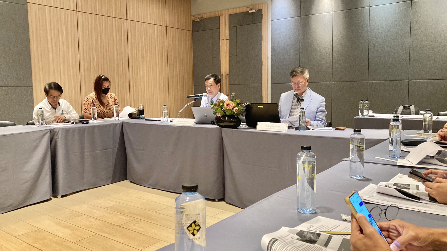 สำนักงานพัฒนาชุมชนจังหวัดขอนแก่น ร่วมประชุมระดมความคิดเห็น (Focus Group) จากผู้มีส่วนเกี่ยวข้องการท่องเที่ยวภายใต้แนวคิดที่เป็นมิตรกับสิ่งแวดล้อม โดยสำนักงานส่งเสริมวิสาหกิจขนาดกลางและขนาดย่อม (สสว.)