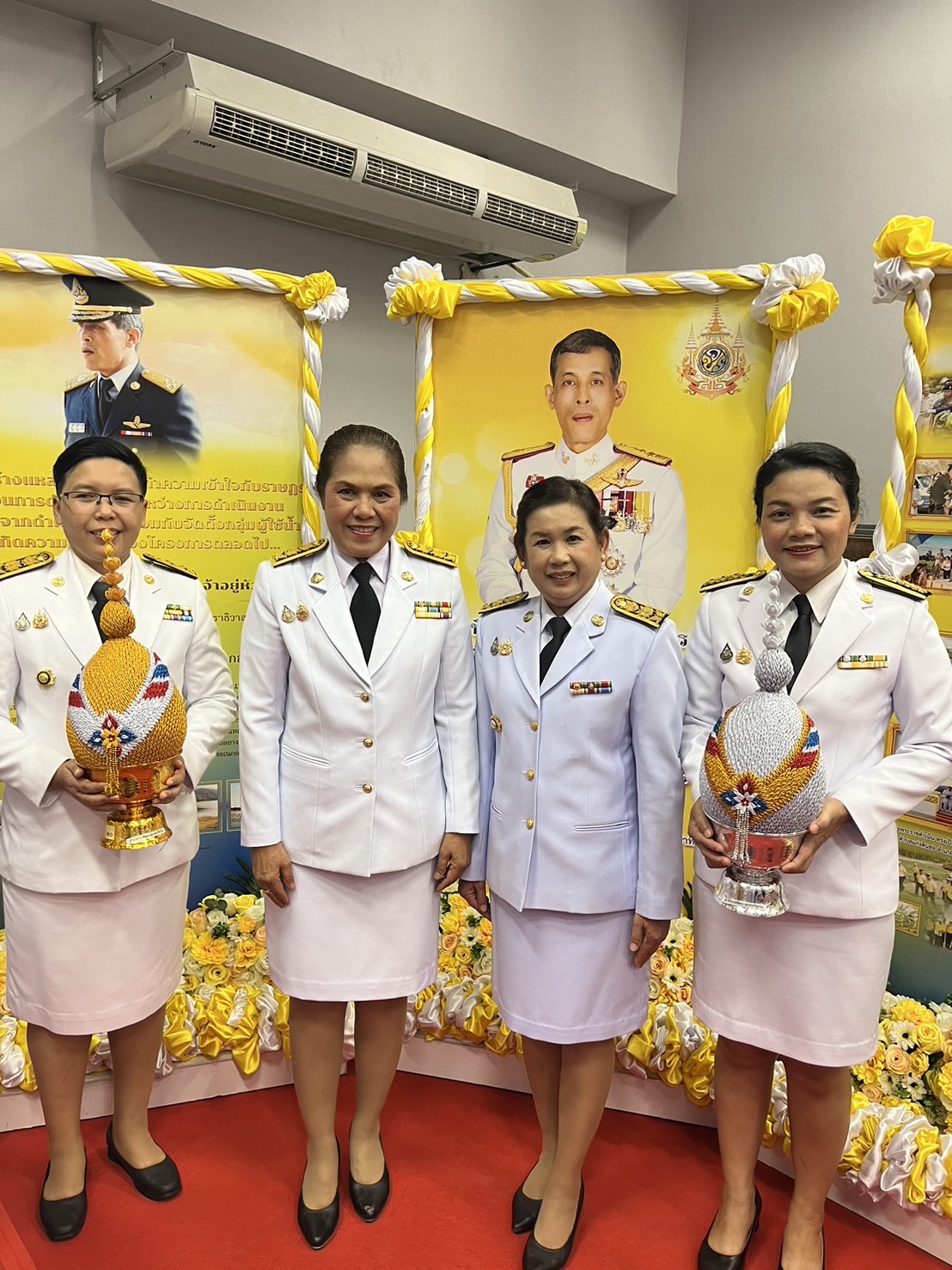 จังหวัดขอนแก่น : จัดพิธีถวายเครื่องราชสักการะและวางพานพุ่ม และพิธีจุดเทียนถวายพระพรชัยมงคล เนื่องในโอกาสวันเฉลิมพระชนมพรรษา พระบาทสมเด็จพระเจ้าอยู่หัว 28 กรกฎาคม 2567