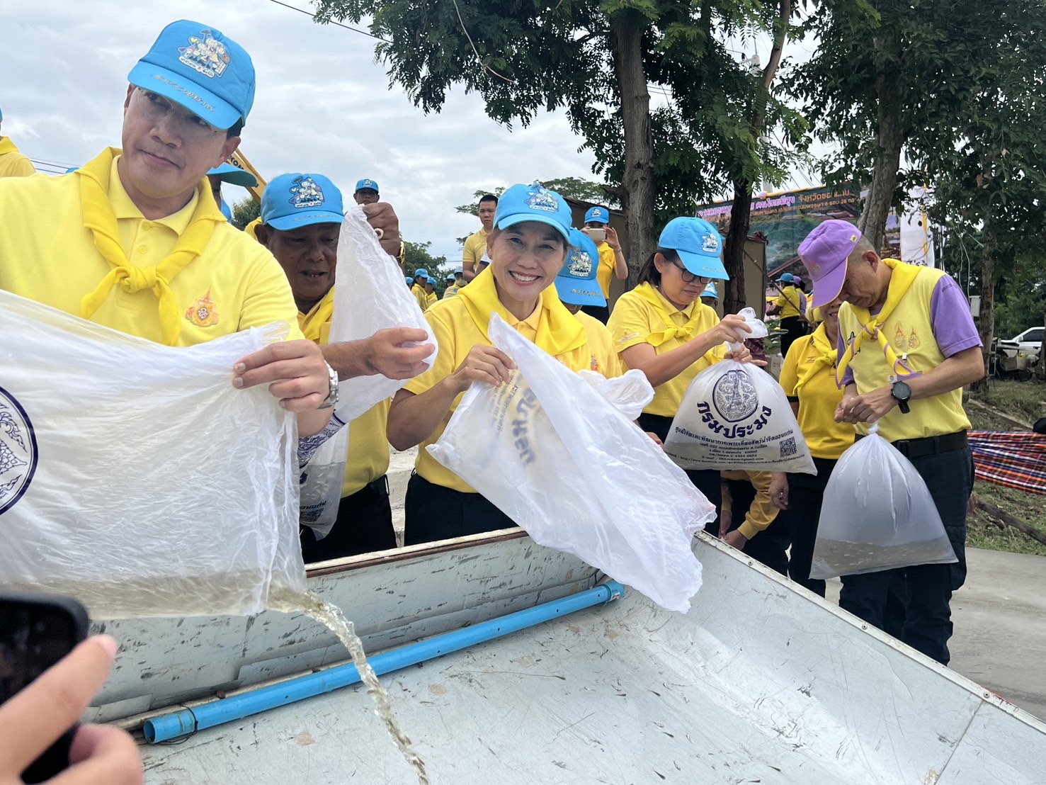จังหวัดขอนแก่น : จัดกิจกรรมเฉลิมพระเกียรติพระบาทสมเด็จพระเจ้าอยู่หัว เนื่องในโอกาสพระราชพิธีมหามงคลเฉลิมพระชนมพรรษา 6 รอบ 28 กรกฎาคม 2567 โครงการ 10 คลองสวย น้ำใส คนไทยมีสุข