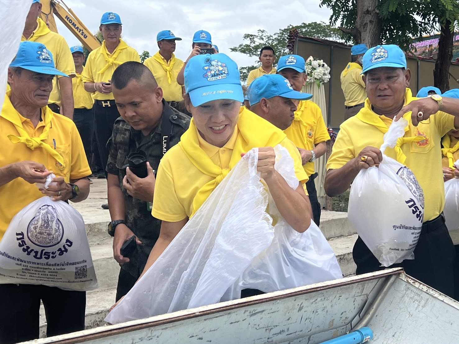 จังหวัดขอนแก่น : จัดกิจกรรมเฉลิมพระเกียรติพระบาทสมเด็จพระเจ้าอยู่หัว เนื่องในโอกาสพระราชพิธีมหามงคลเฉลิมพระชนมพรรษา 6 รอบ 28 กรกฎาคม 2567 โครงการ 10 คลองสวย น้ำใส คนไทยมีสุข