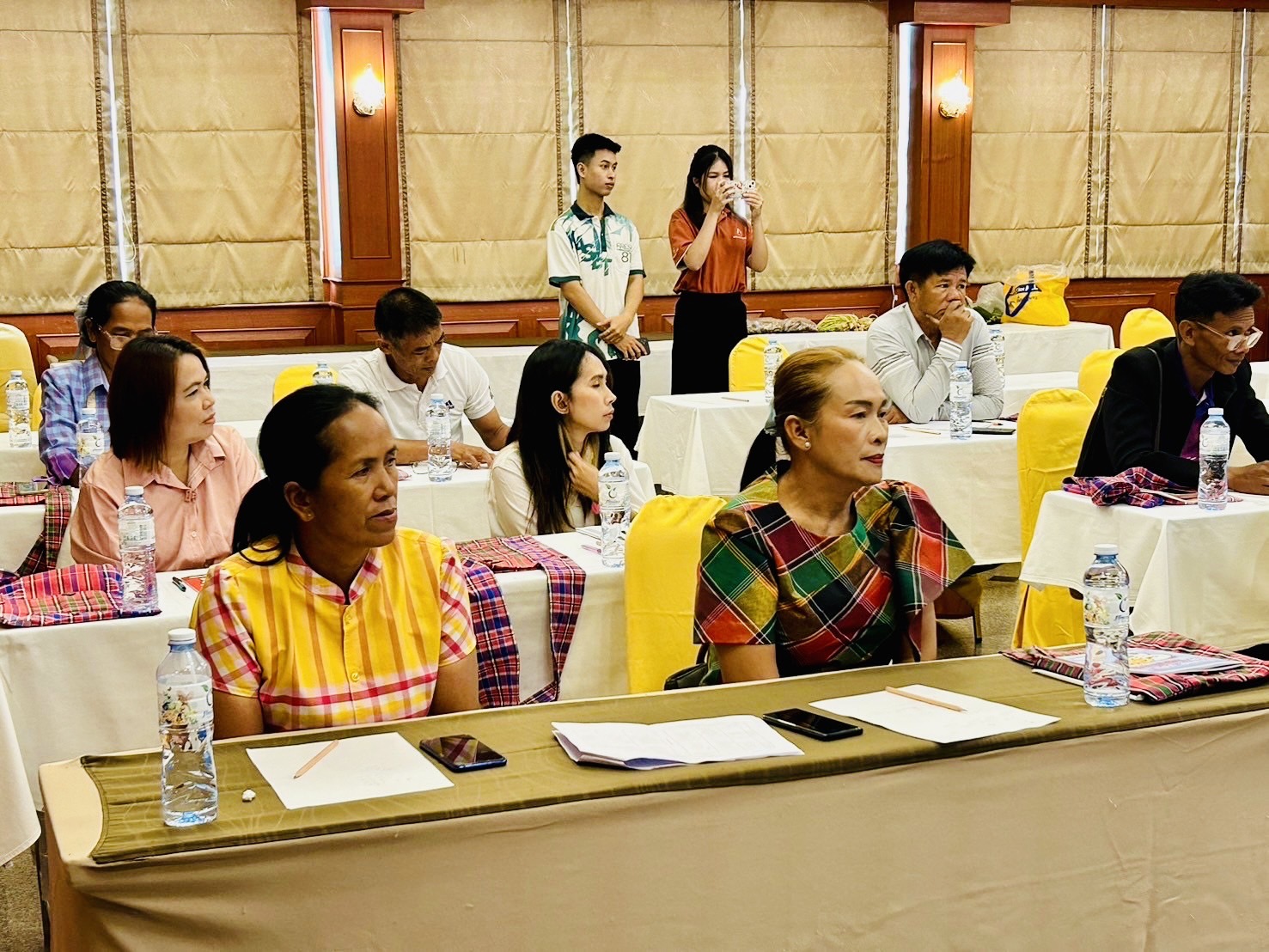 จังหวัดขอนแก่น : ดำเนินโครงการประชุมเชิงปฏิบัติการส่งเสริมการสร้างรายได้จากกิจการอาหารปลอดภัยระดับจังหวัด ประจำปีงบประมาณ พ.ศ. 2567 ระหว่างวันที่ 11 –12 กรกฎาคม 2567 ณ ห้องอัพทาวน์ โรงแรมขอนแก่นโฮเต็ล ตำบลในเมือง อำเภอเมืองขอนแก่น จังหวัดขอนแก่น