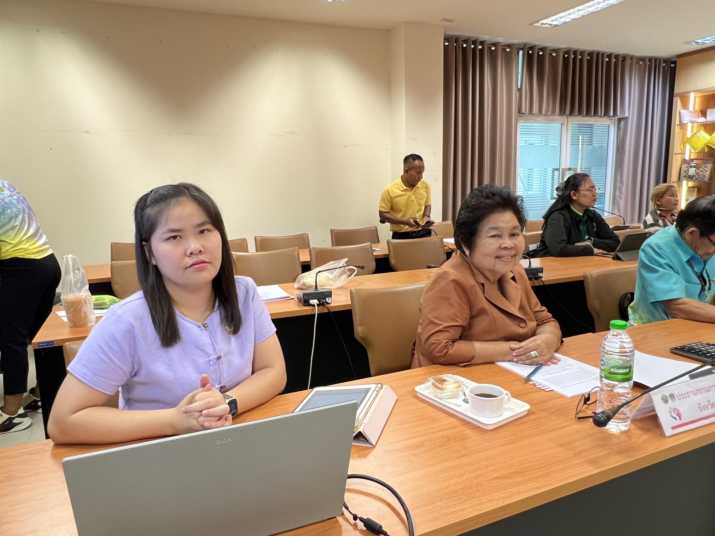 จังหวัดขอนแก่น : ประชุมคณะอนุกรรมการบริหารกองทุนพัฒนาบทบาทสตรีจังหวัด (อกส.จ.) จังหวัดขอนแก่น ครั้งที่ 8/2567